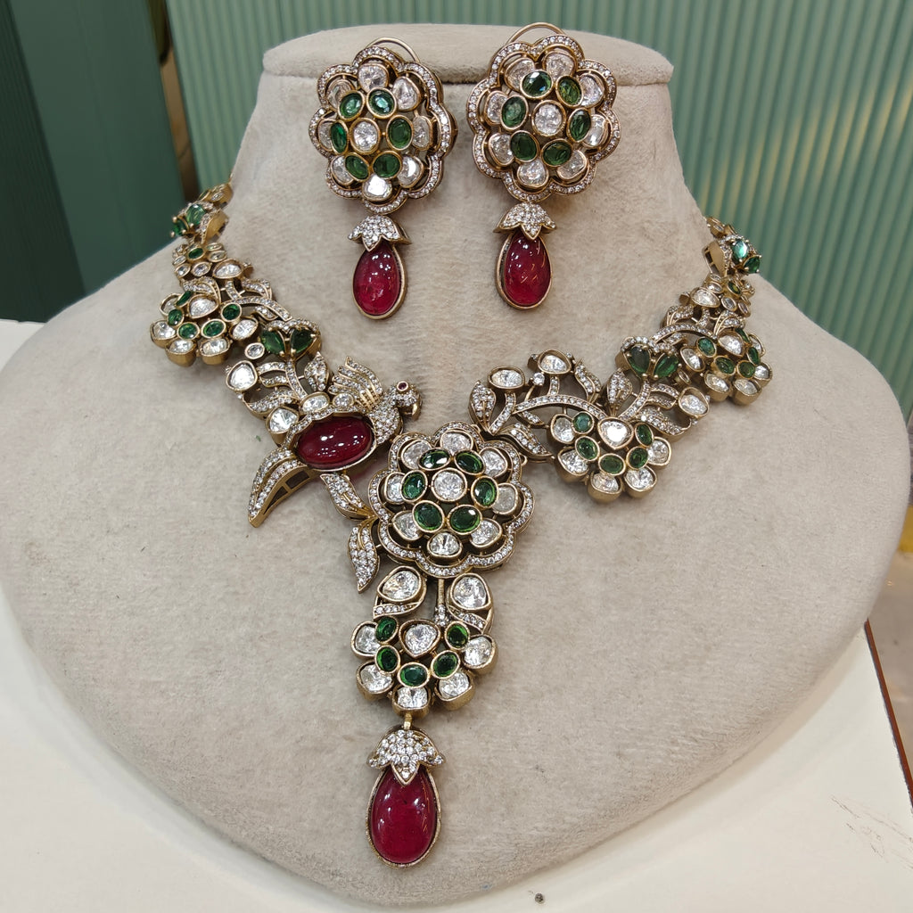 Oraya Signature Uncut Moissanite Necklace Set- Green and Red