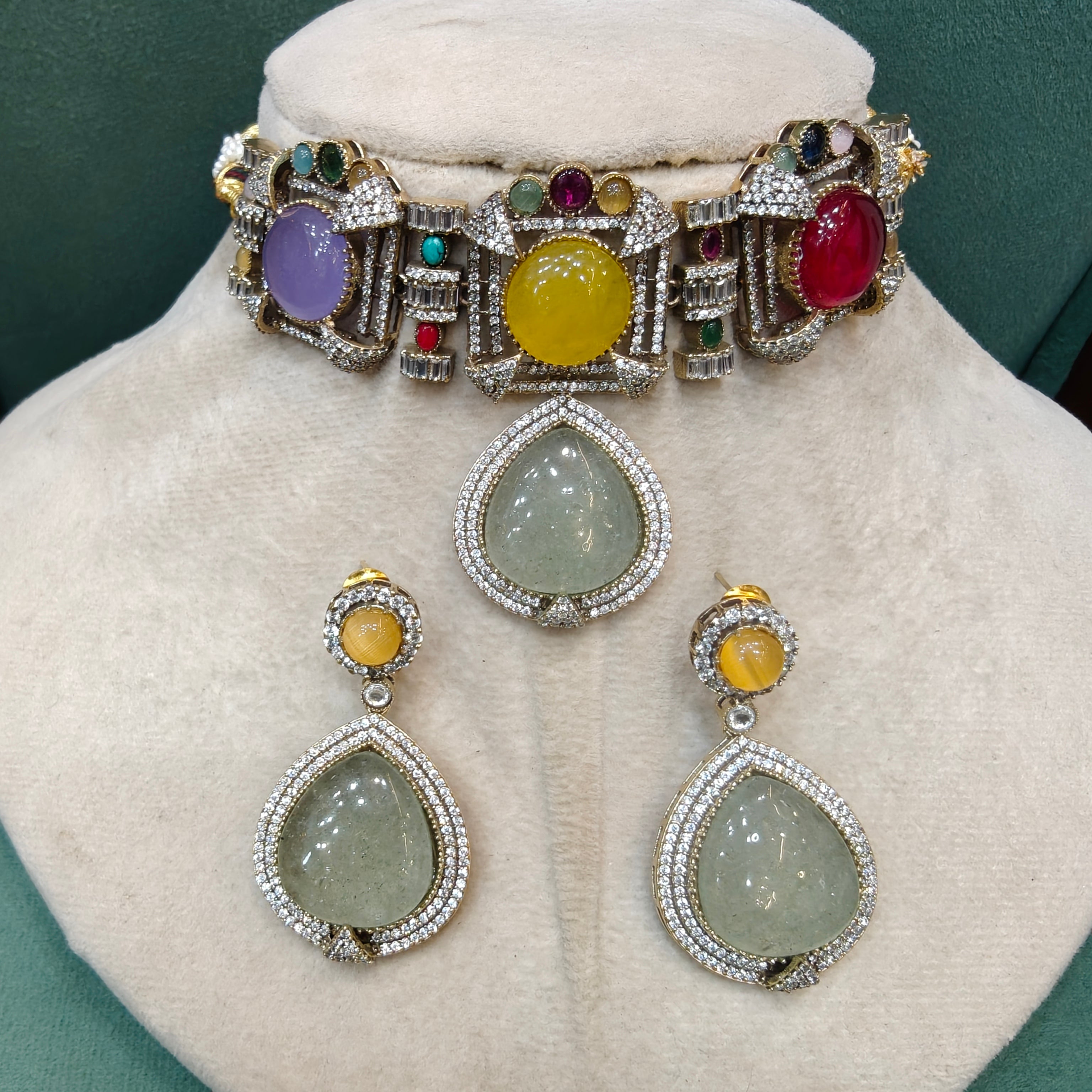 Nazm Quartz Doublet Choker Set- Mint Multi