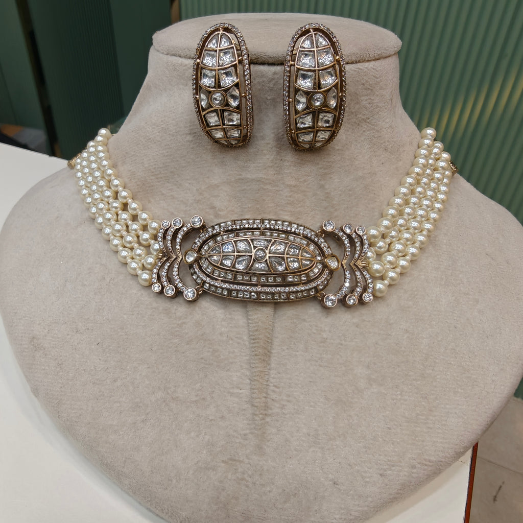 Mandalini Jadau Kundan Pearl Choker Set