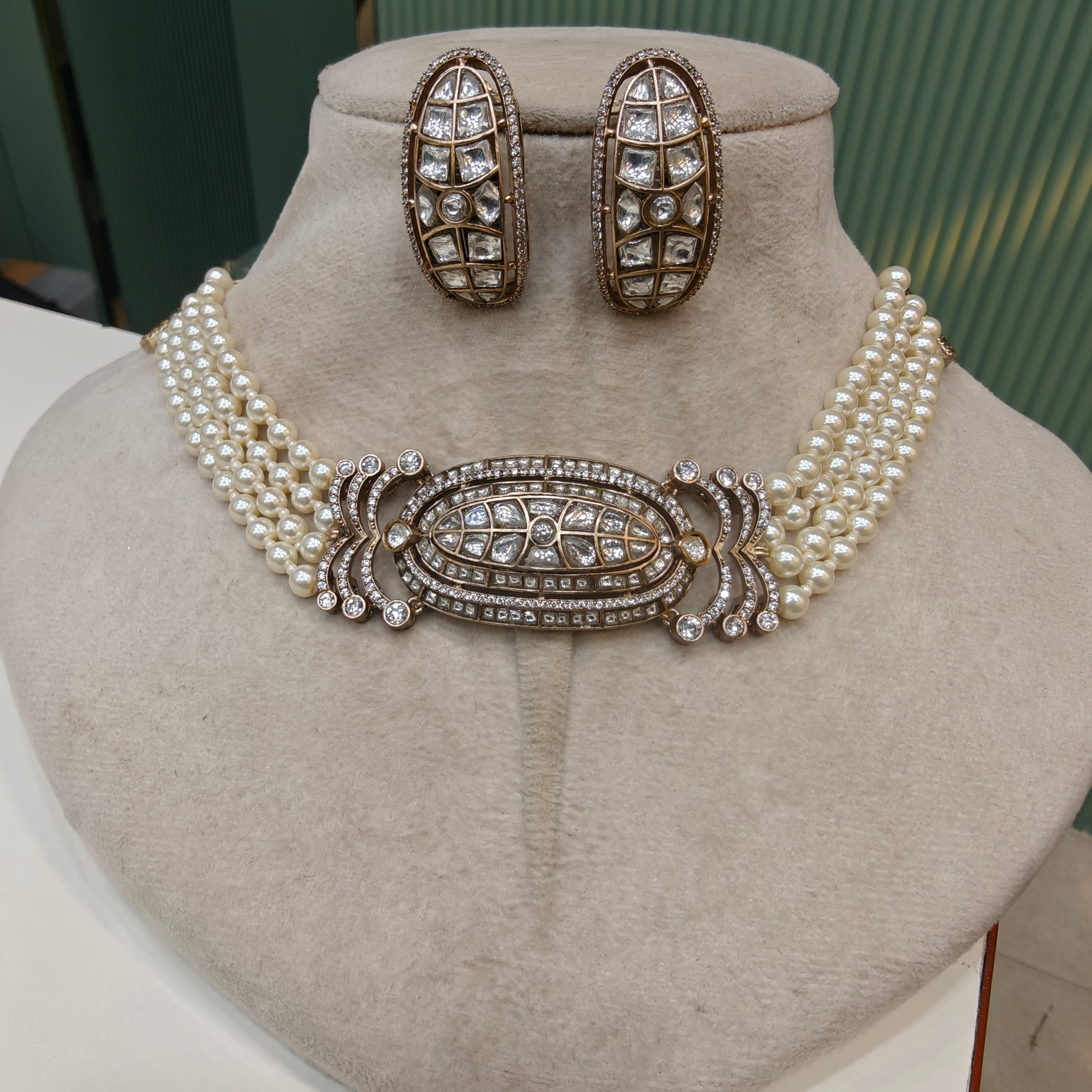 Mandalini Jadau Kundan Pearl Choker Set