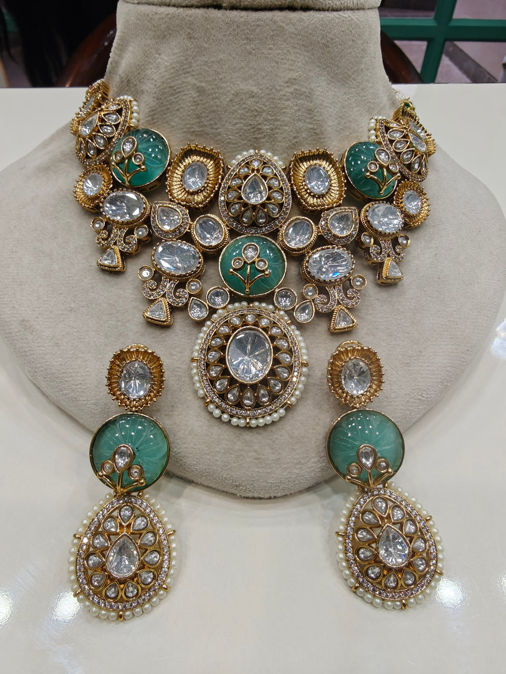 Aarizah Premium Statement Moissanite Polki Necklace Set