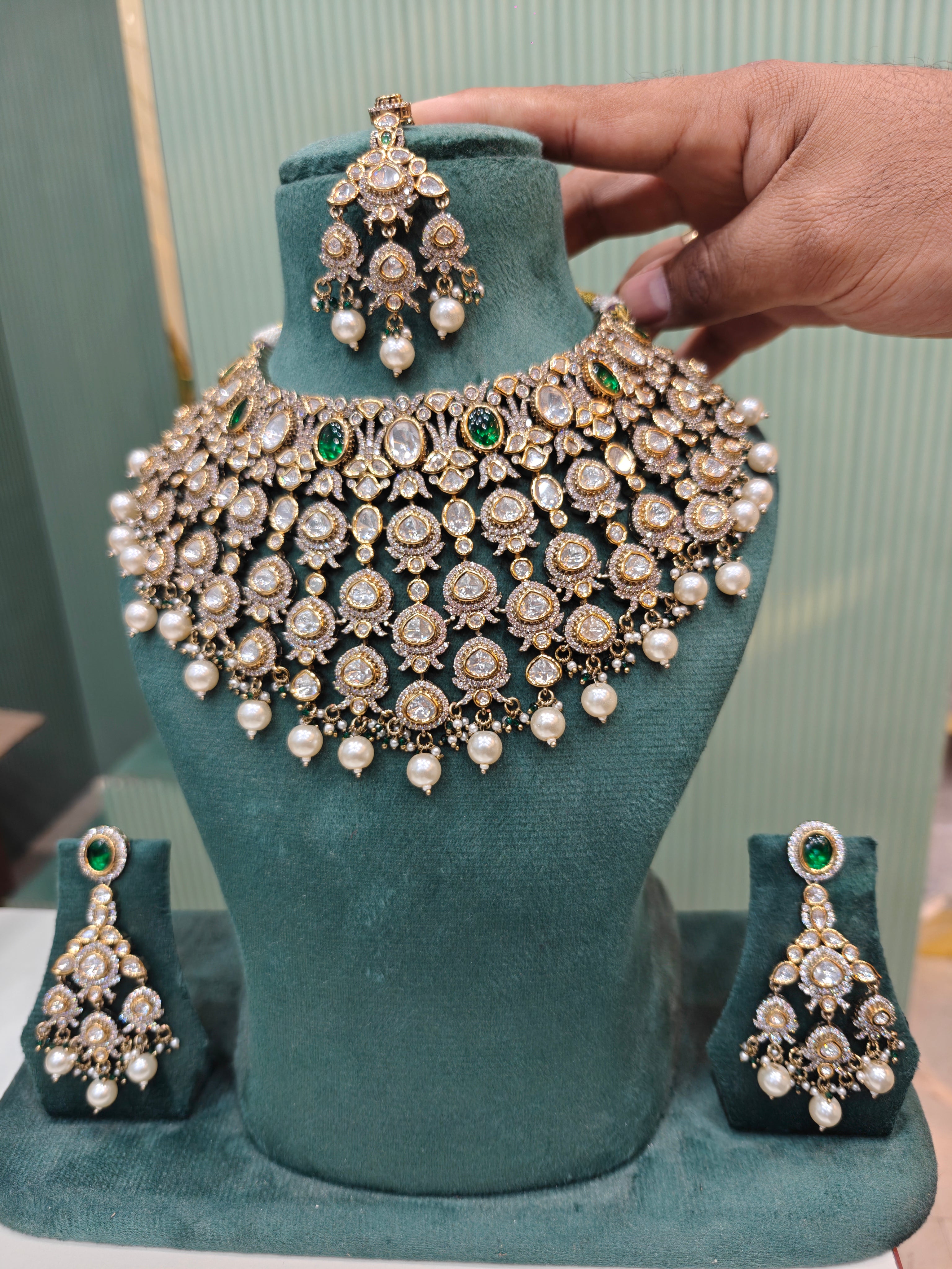 Hansika Uncut Moissanite Semi- Bridal Necklace Set with Mangtikka