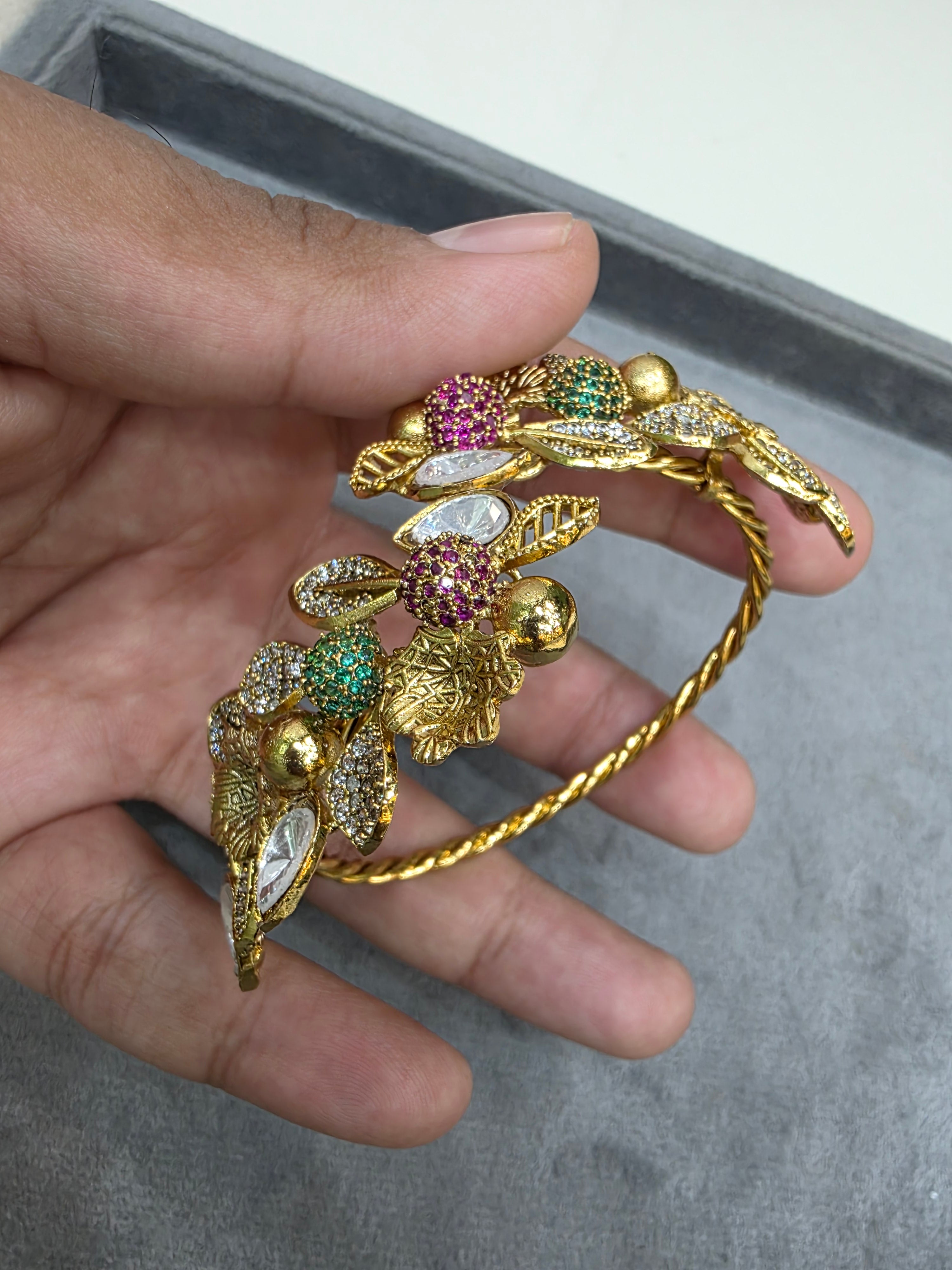Anjuna Handcrafted Moissanite Adjsutable Bracelet- Green Ruby