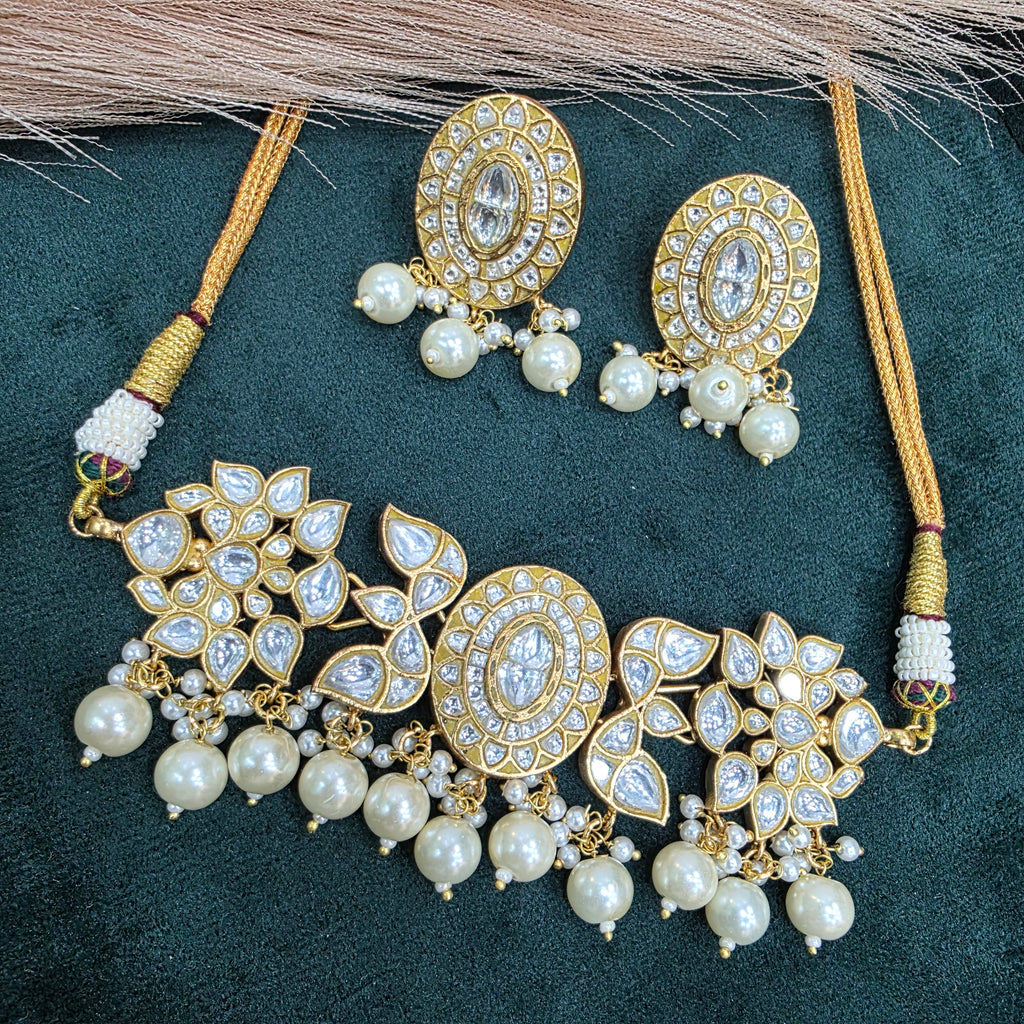 Aparna Jadau Kundan Heritage Choker Set- Neutral White