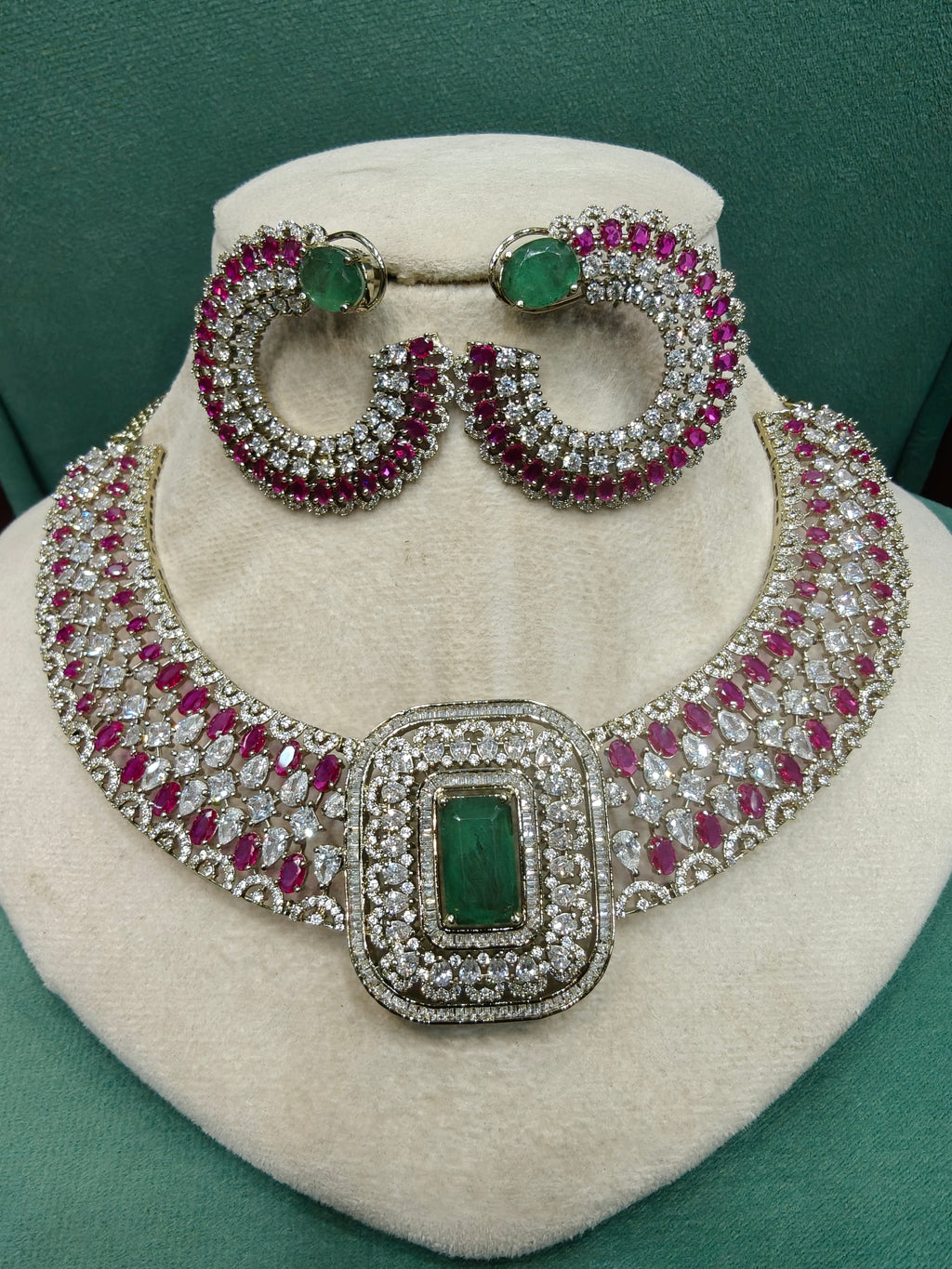 Haven Collar Necklace Set- Ruby Mint Green