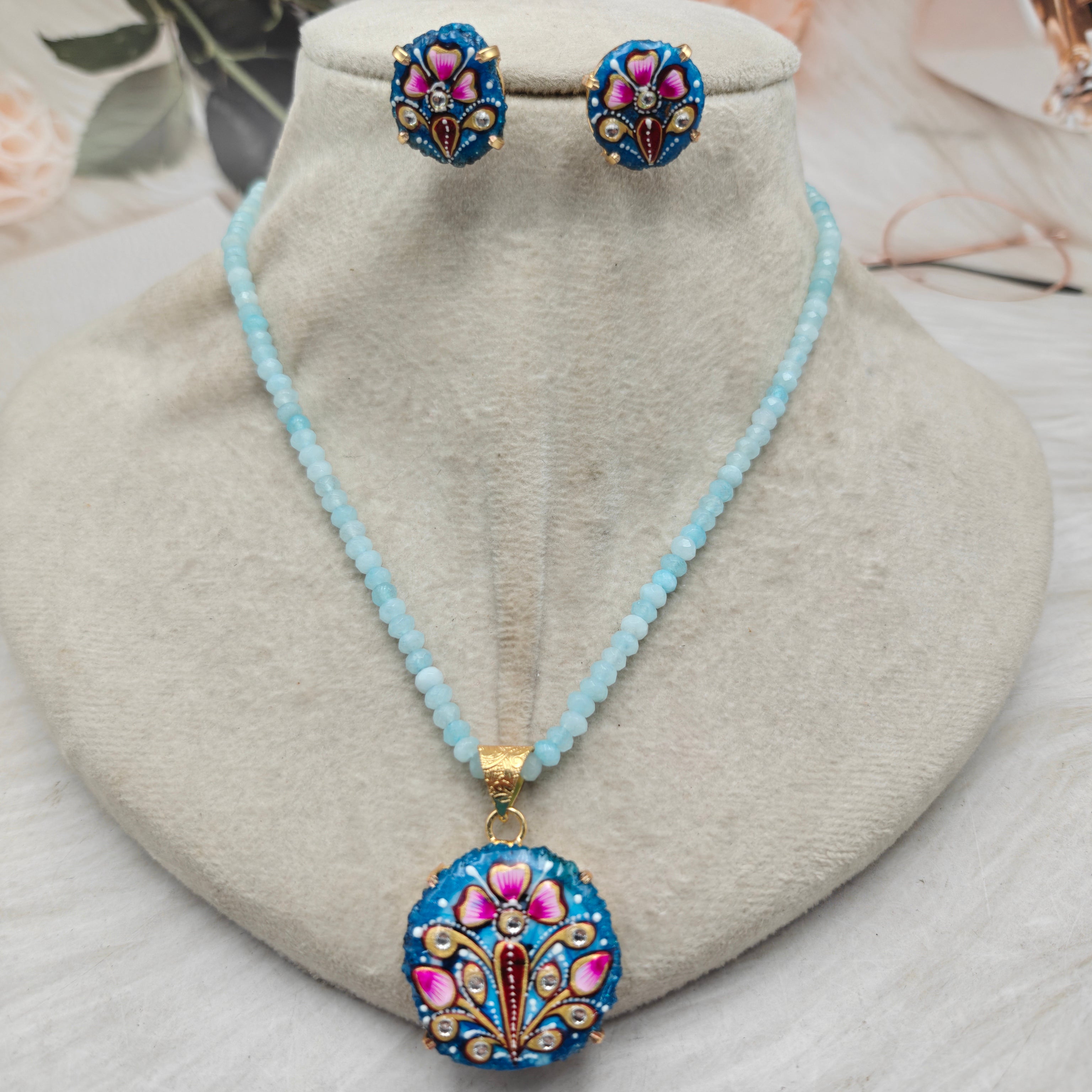 Tanjore Solar Quartz and Onyx Pendant Set- Sky Blue