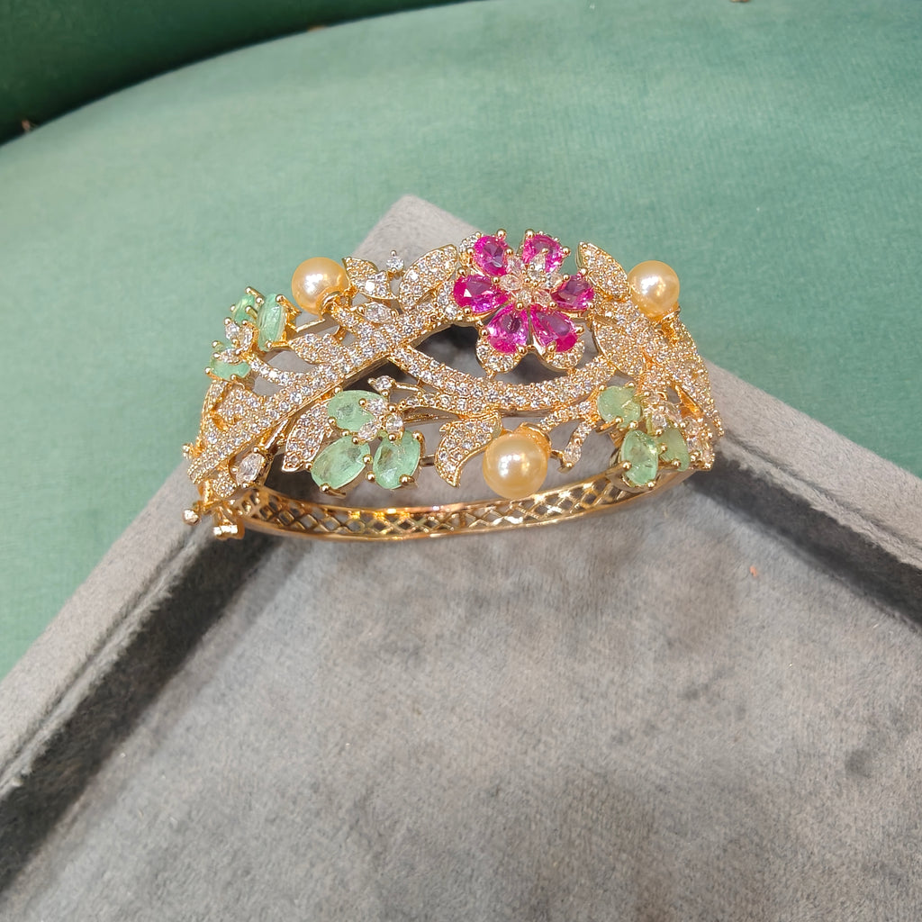 Bloom Petal Nature Inspired Openable Bracelet