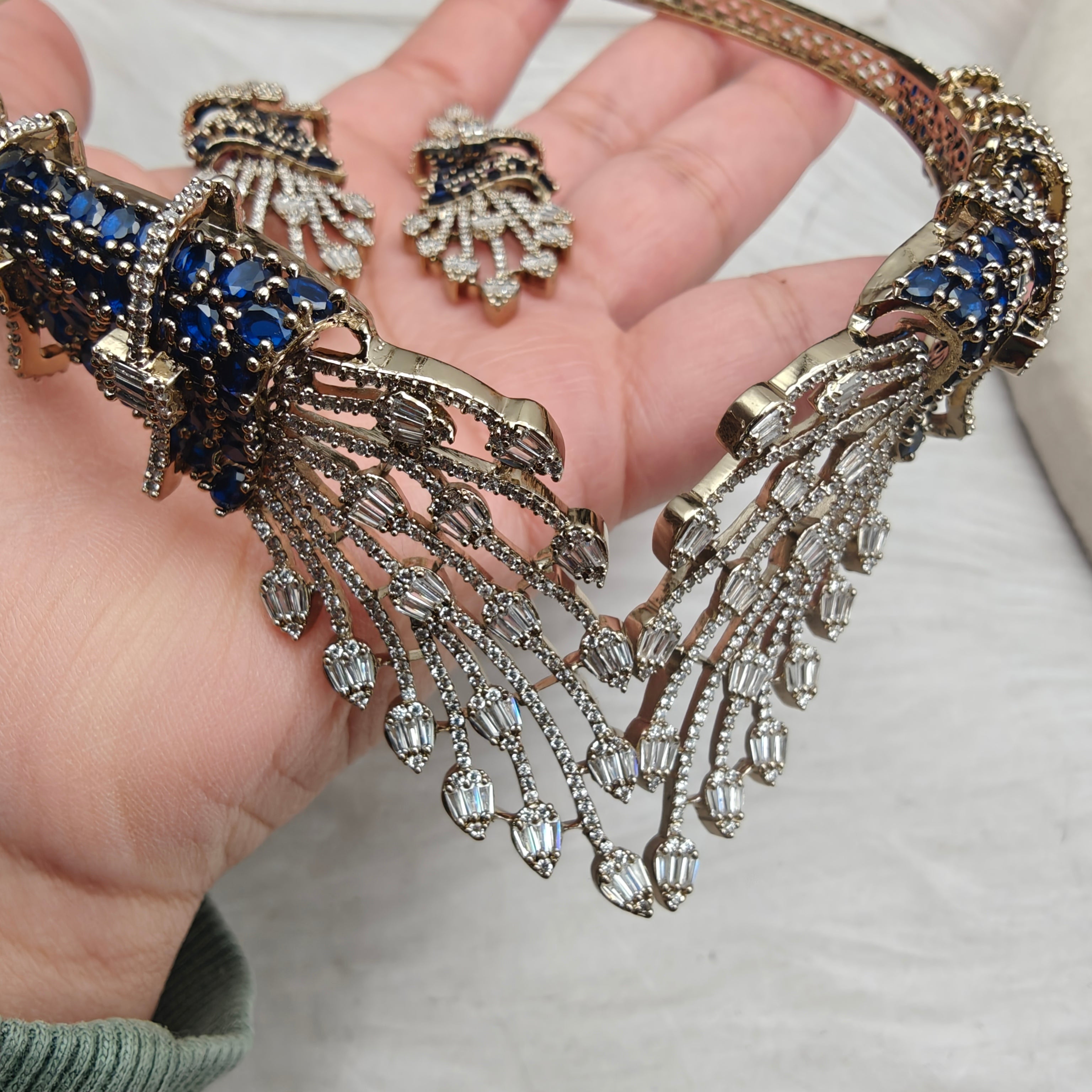 Elysian Empress Collar Style Hasli Necklace Set- Blue