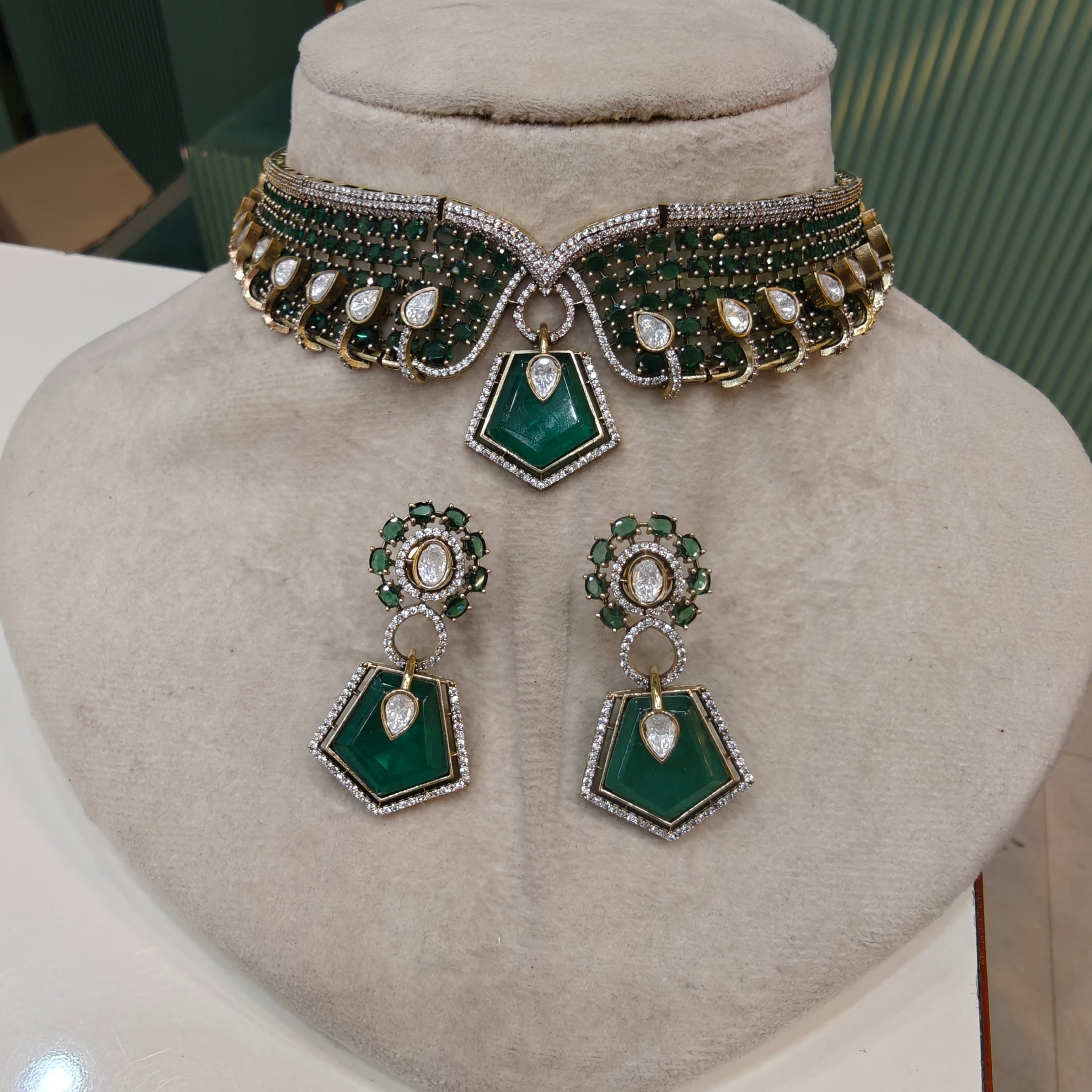 Estella Doublet Collar Necklace Set- Emerald Green