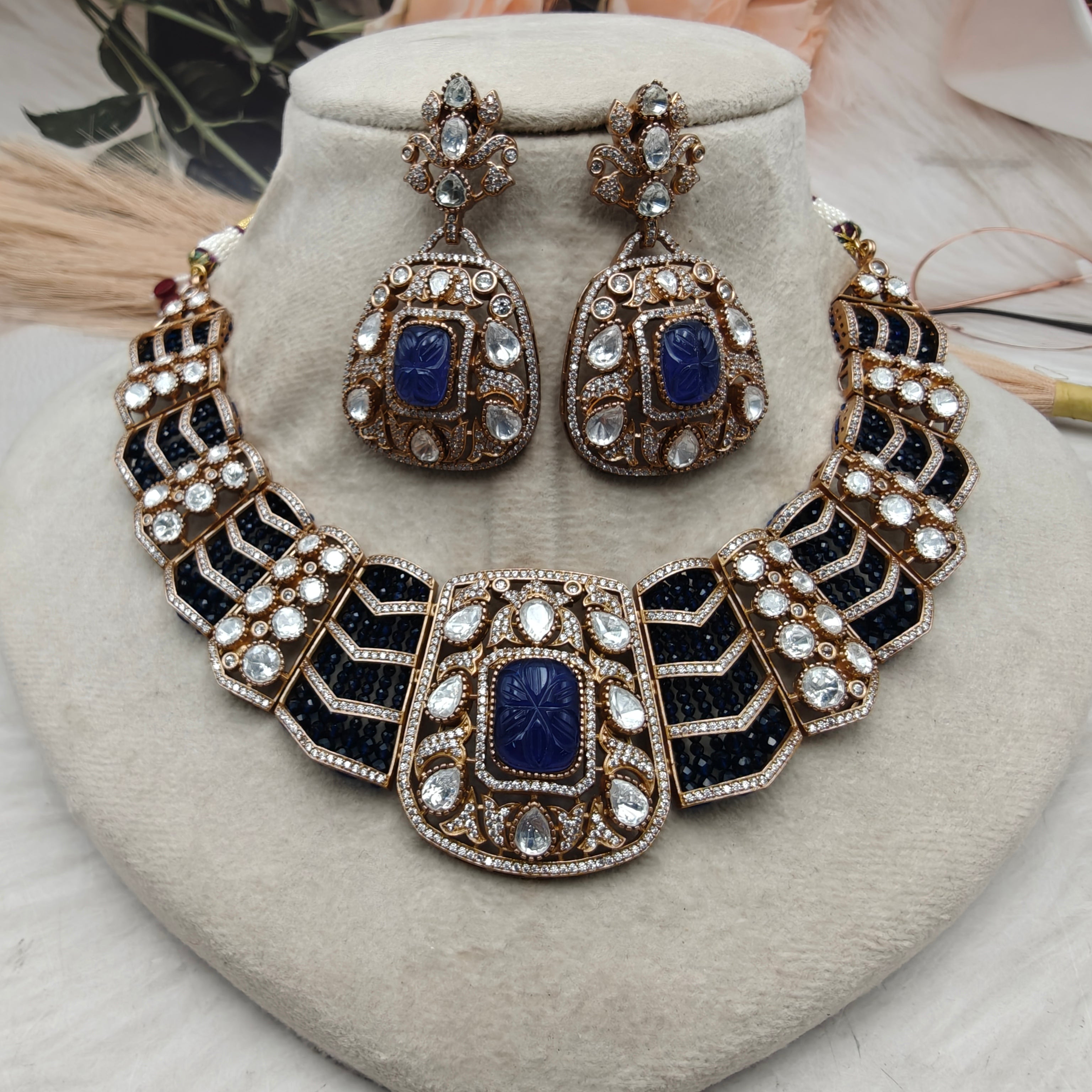 Vandita Carving Stone with Moissanite Necklace Set- Blue