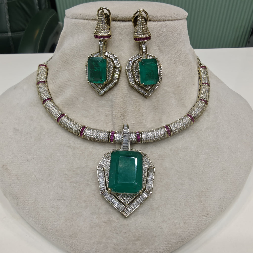 Vishakha Doublet Statement Hasli Set- Emerald Ruby