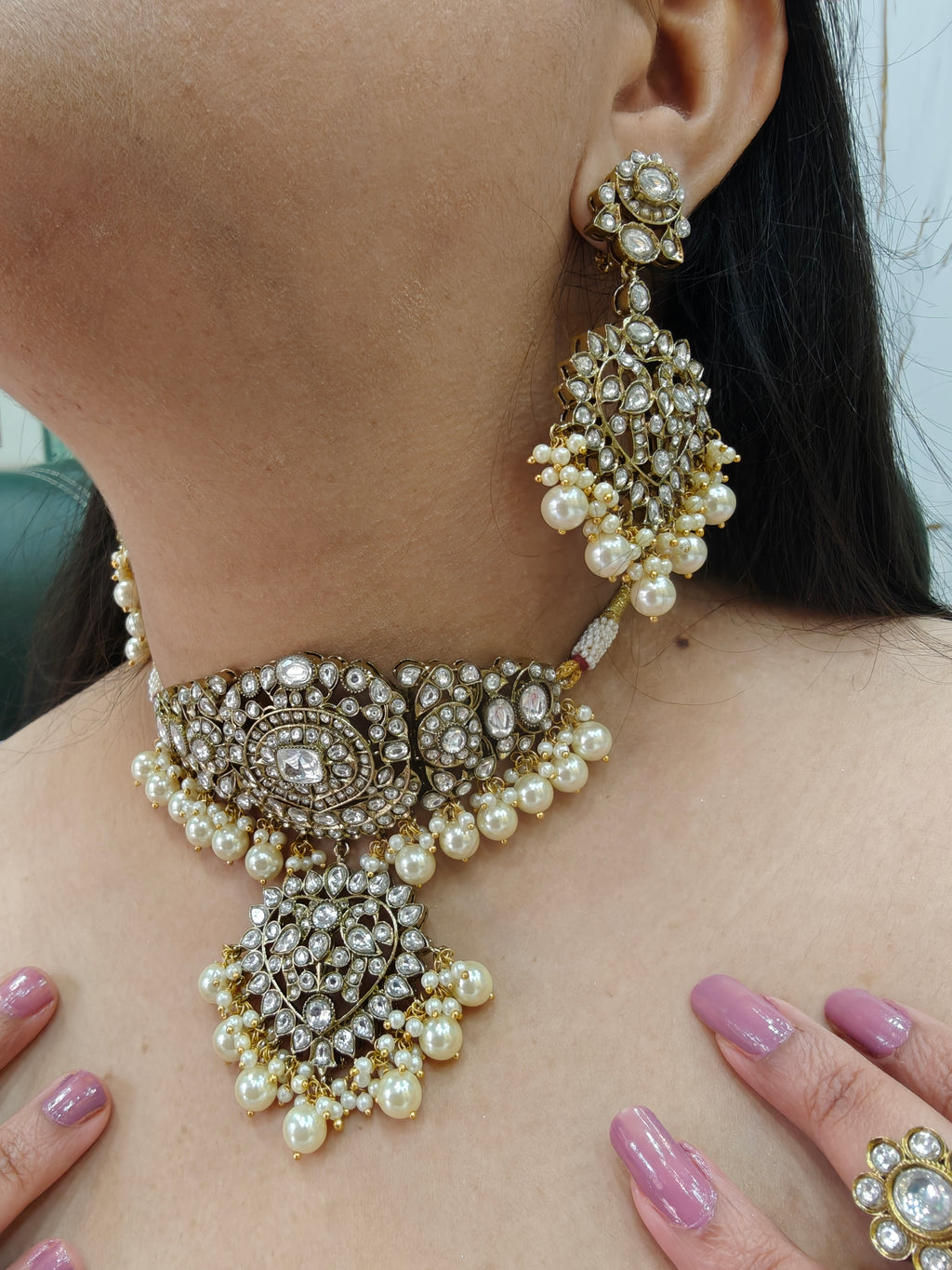Ritara Kundan Victorian Pearl Choker Set