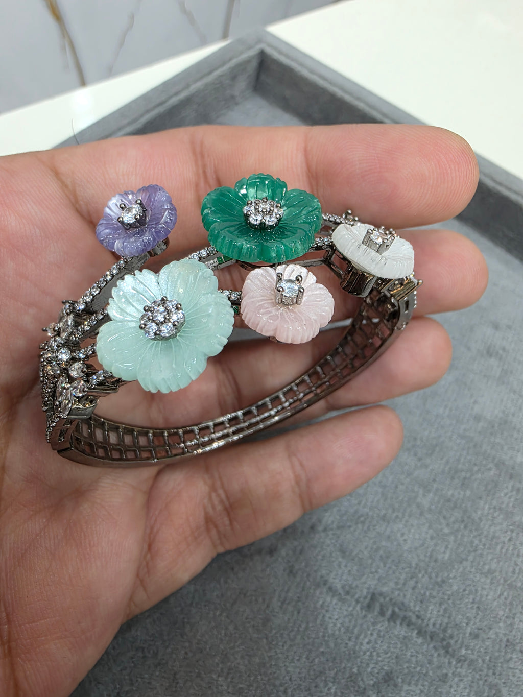 Floria carving stone openable bracelet- Multi