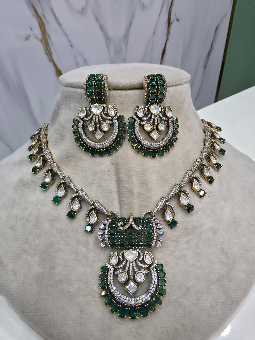 Radhya Polki Necklace Set- Green