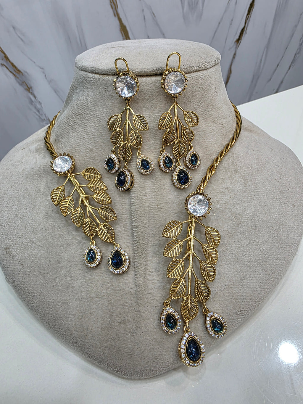 Samaira Handcrafted Fusion Hasli Set- Blue