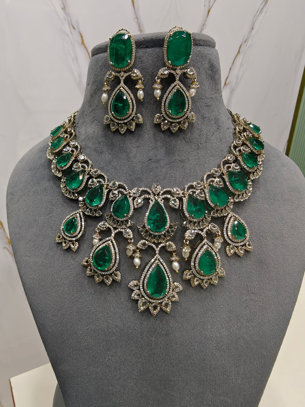 Emerald Majesty Statement Necklace Set