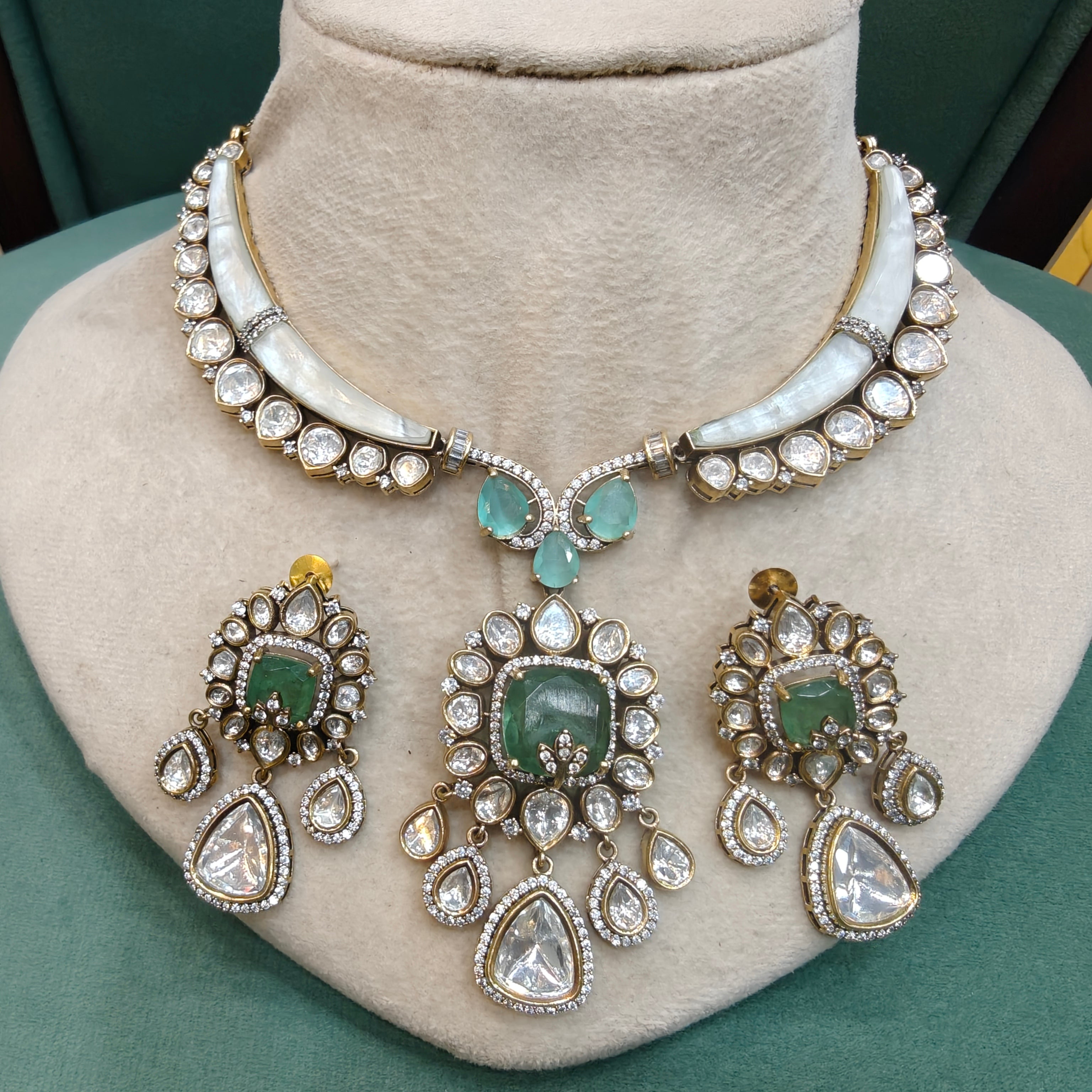 Elira Shell Stone and Doublet Hasli Style Necklace Set- Parrot and Mint Green