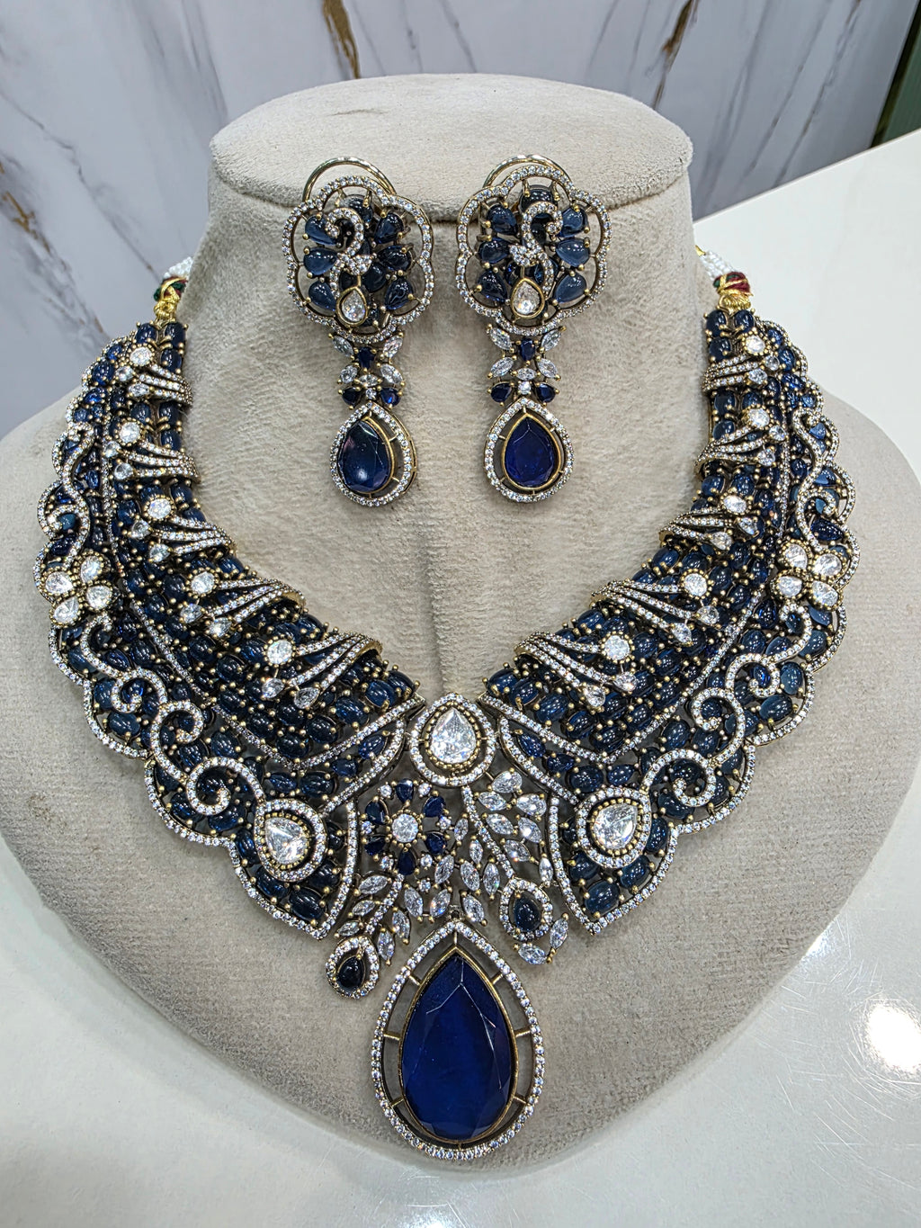 Aanshi Designer Necklace Set- Blue