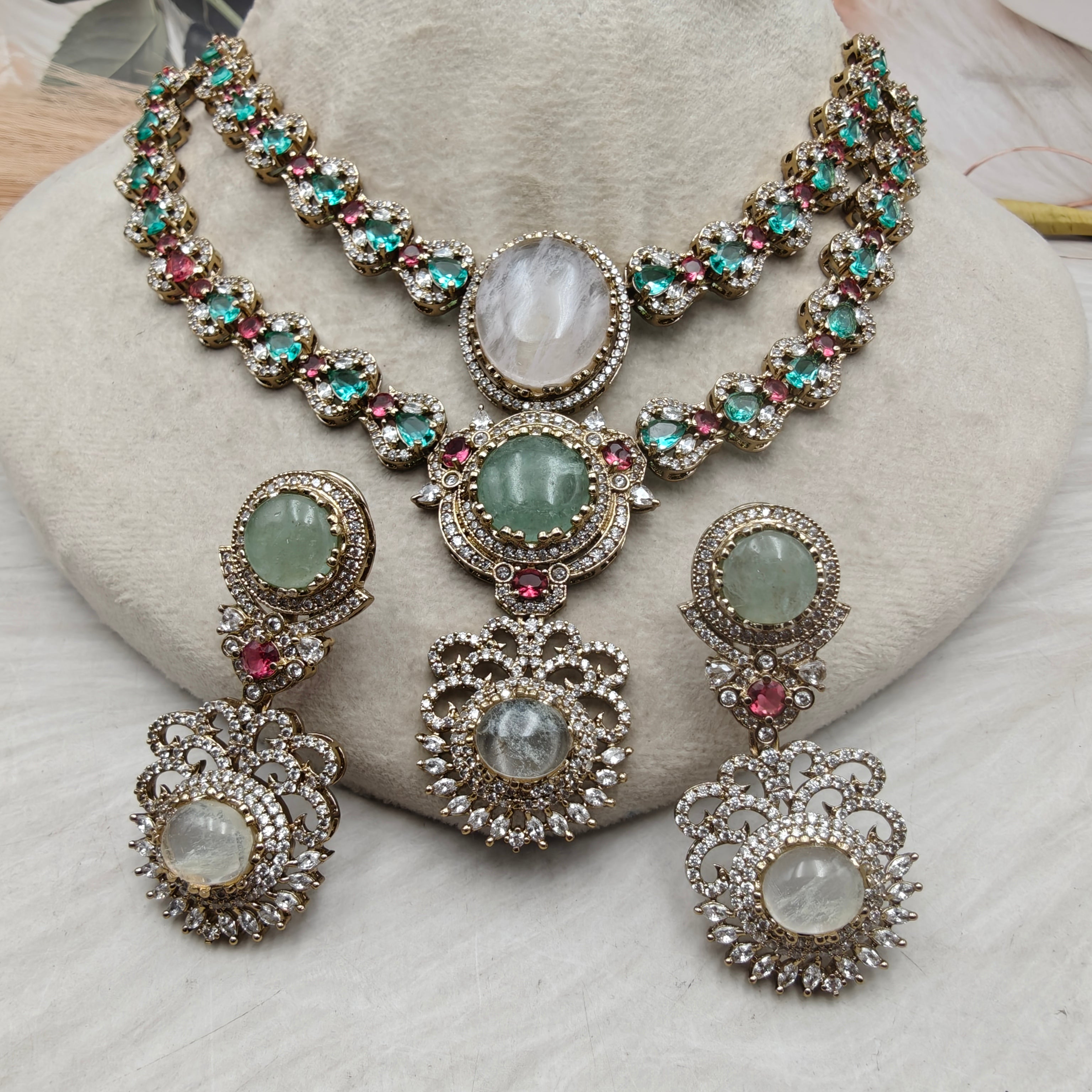 Ratnaragi Gemstone Sabyasachi Inspired Premium Necklace Set- Multi 2
