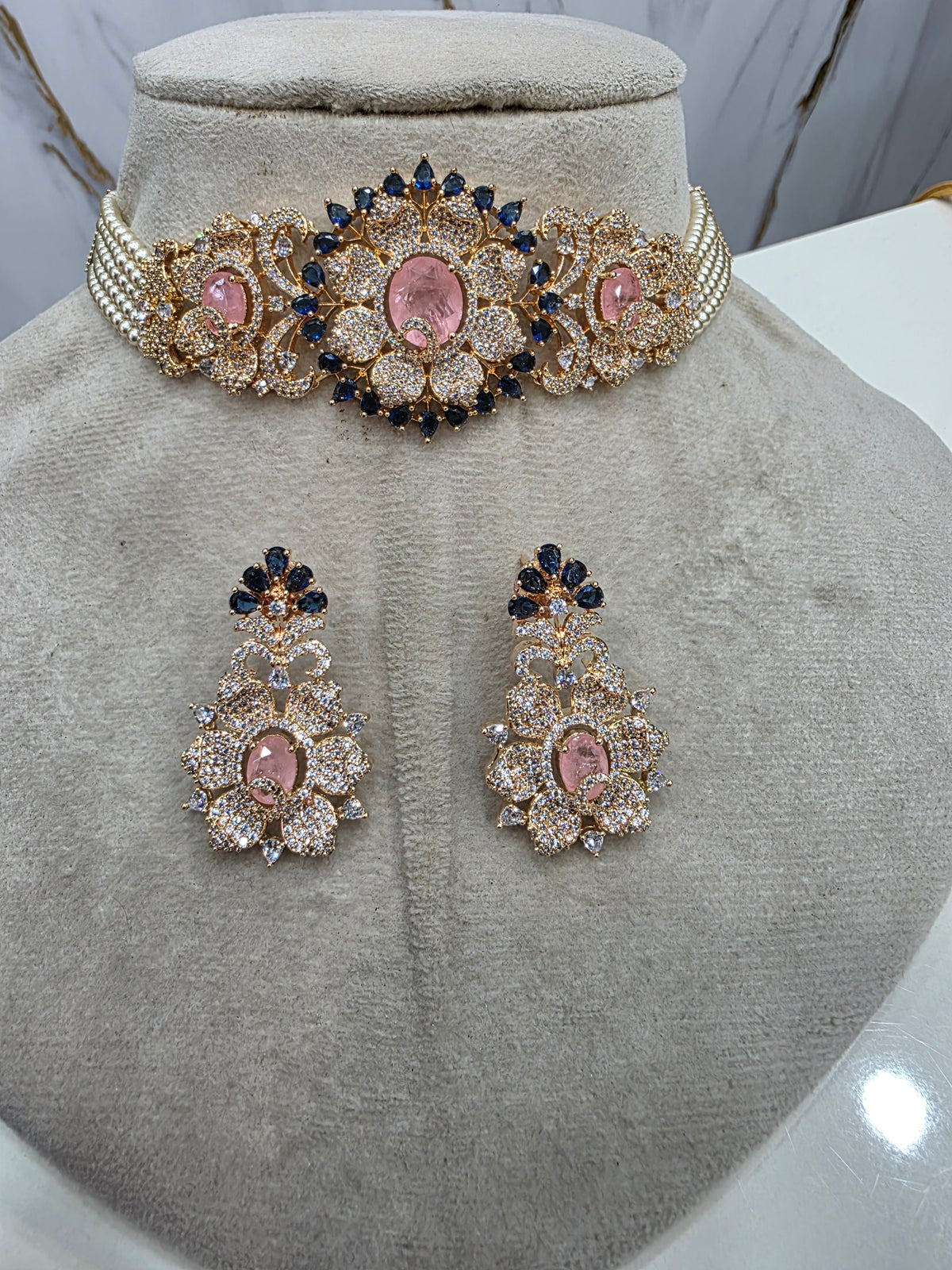 Bhavya Hazoori Doublet Carat Plating Choker Set- Pink anf Blue
