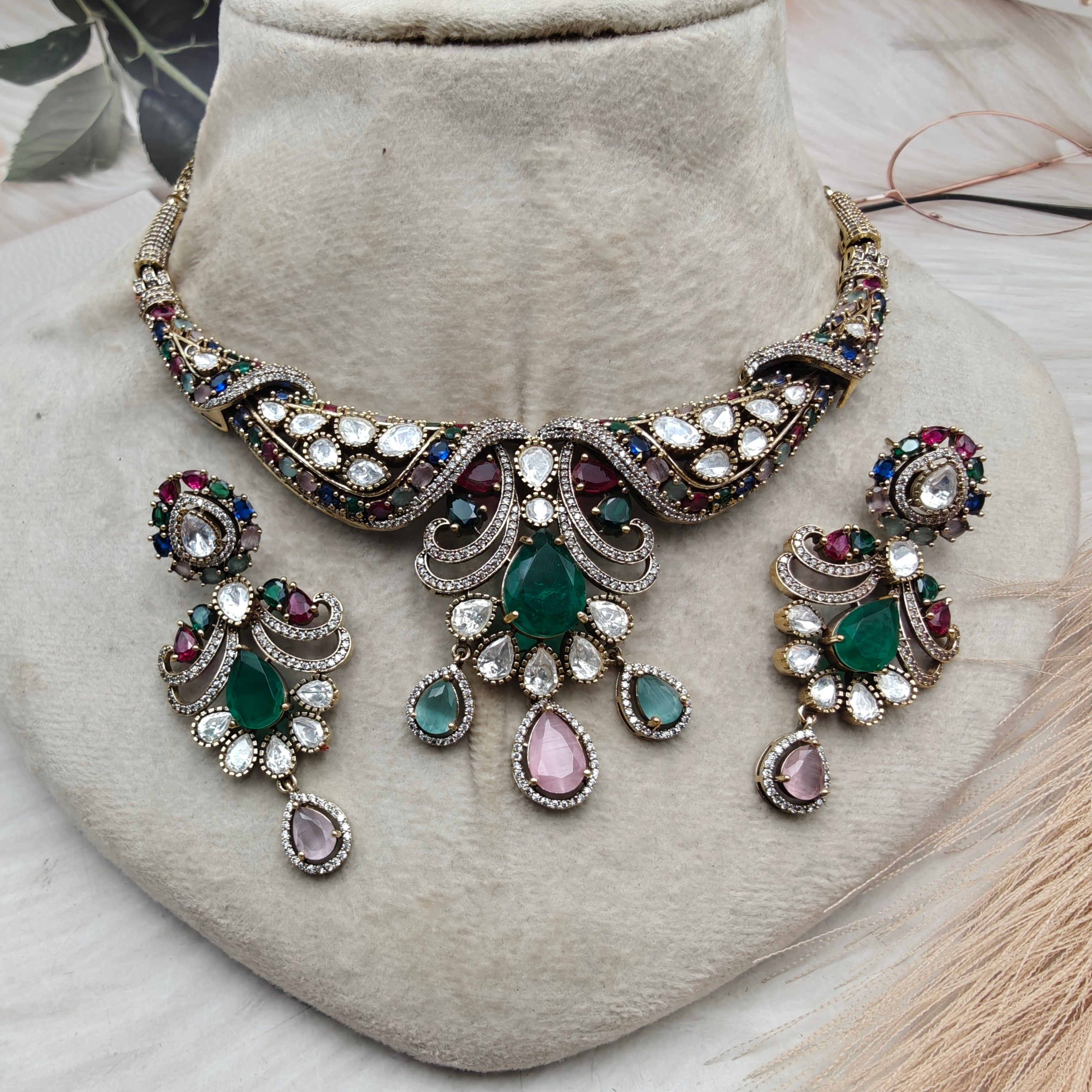 Taniya Uncut Moissanite Polki Necklace Set- Multi