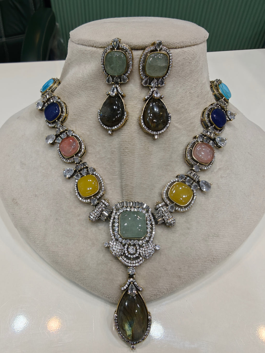 Aasma Sabya Inspired Quartz Doublet Necklace Set- Mint Labrodorite Multi