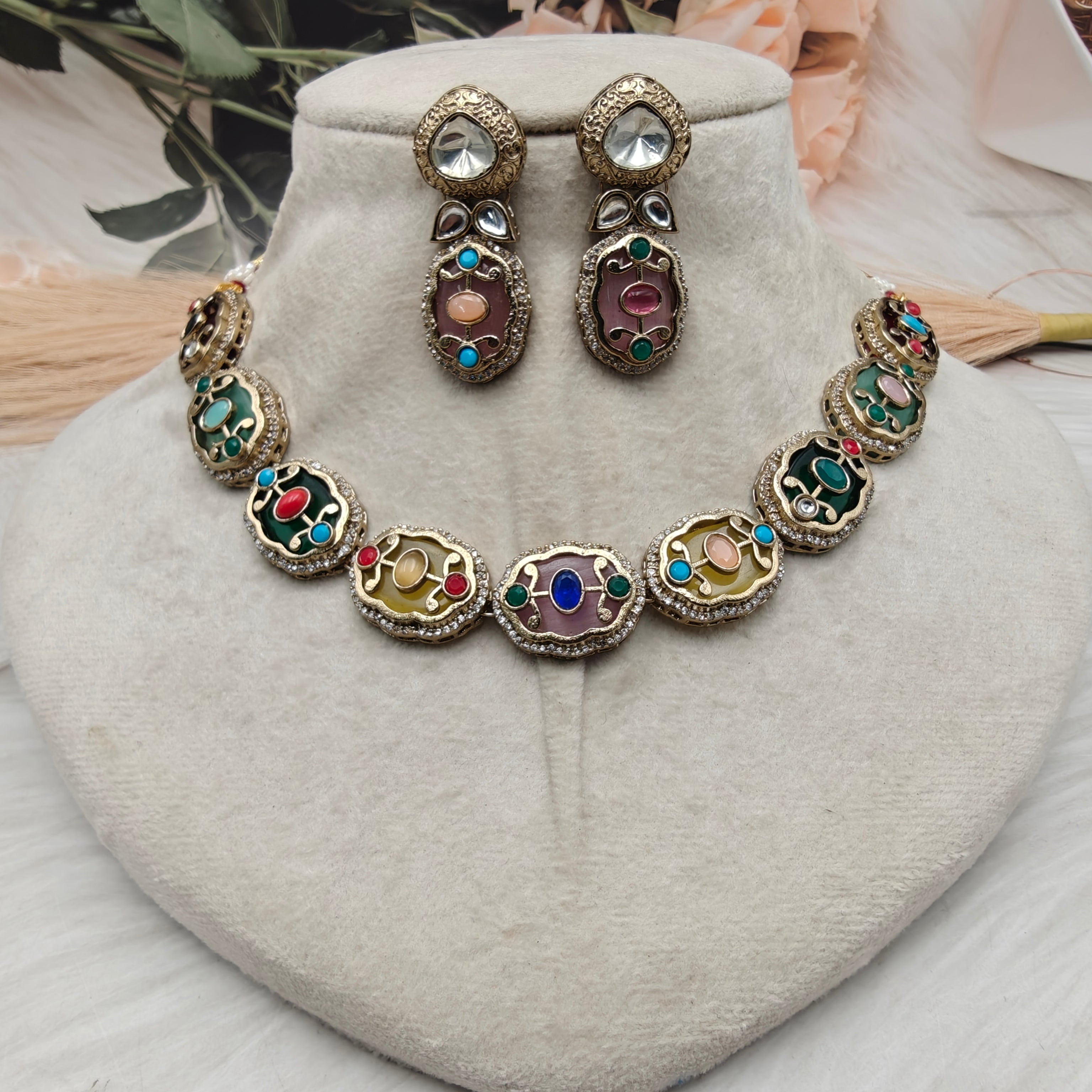 Sakhi Nayan Holdali Multi Necklace Set