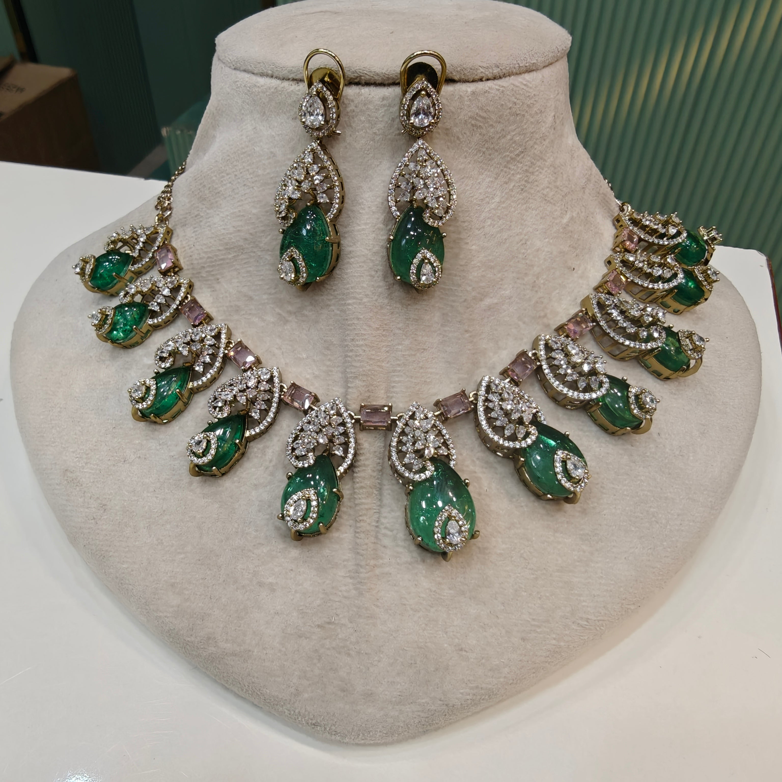 Zavina Cabochon Doublet Premium Necklace Set- Mint and Pink