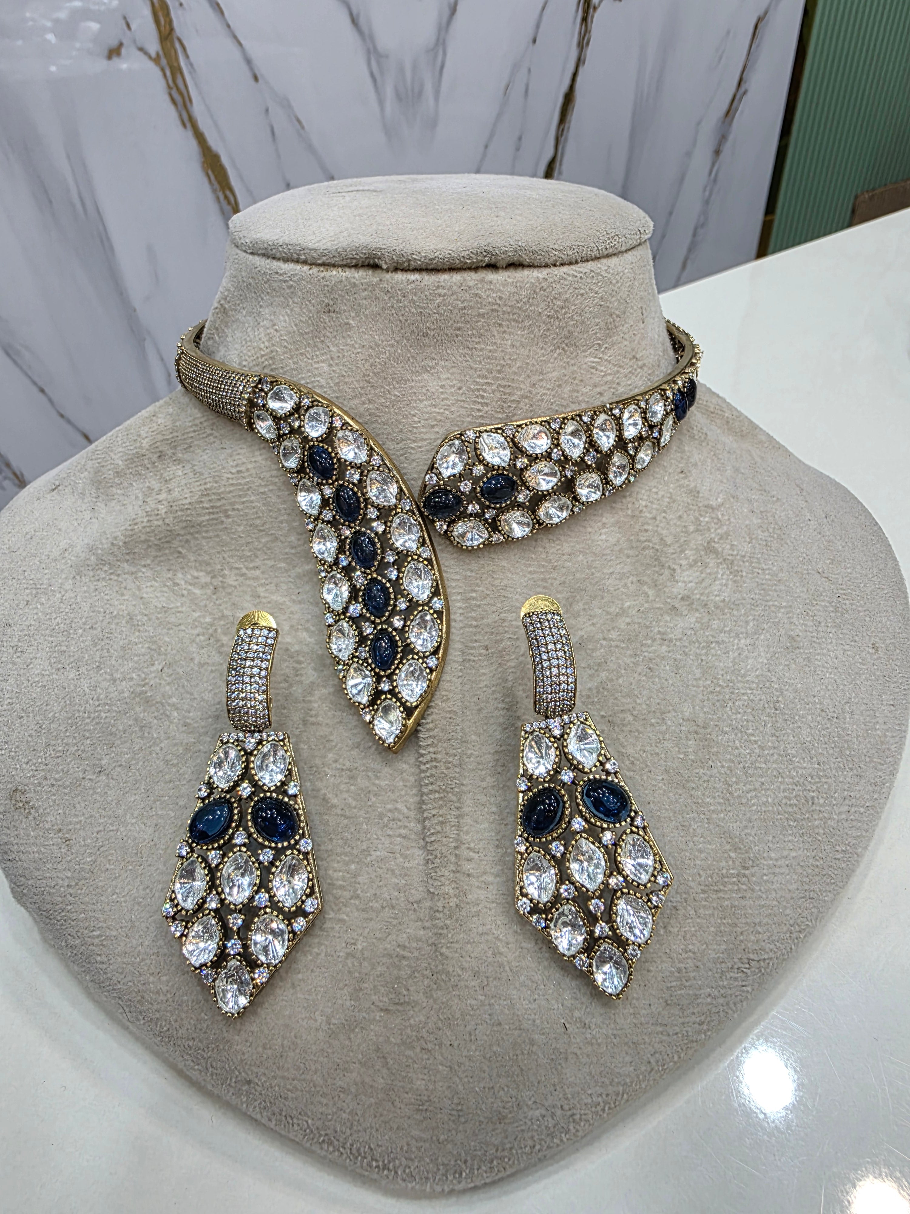 Antrika Polki Hasli Set- Blue