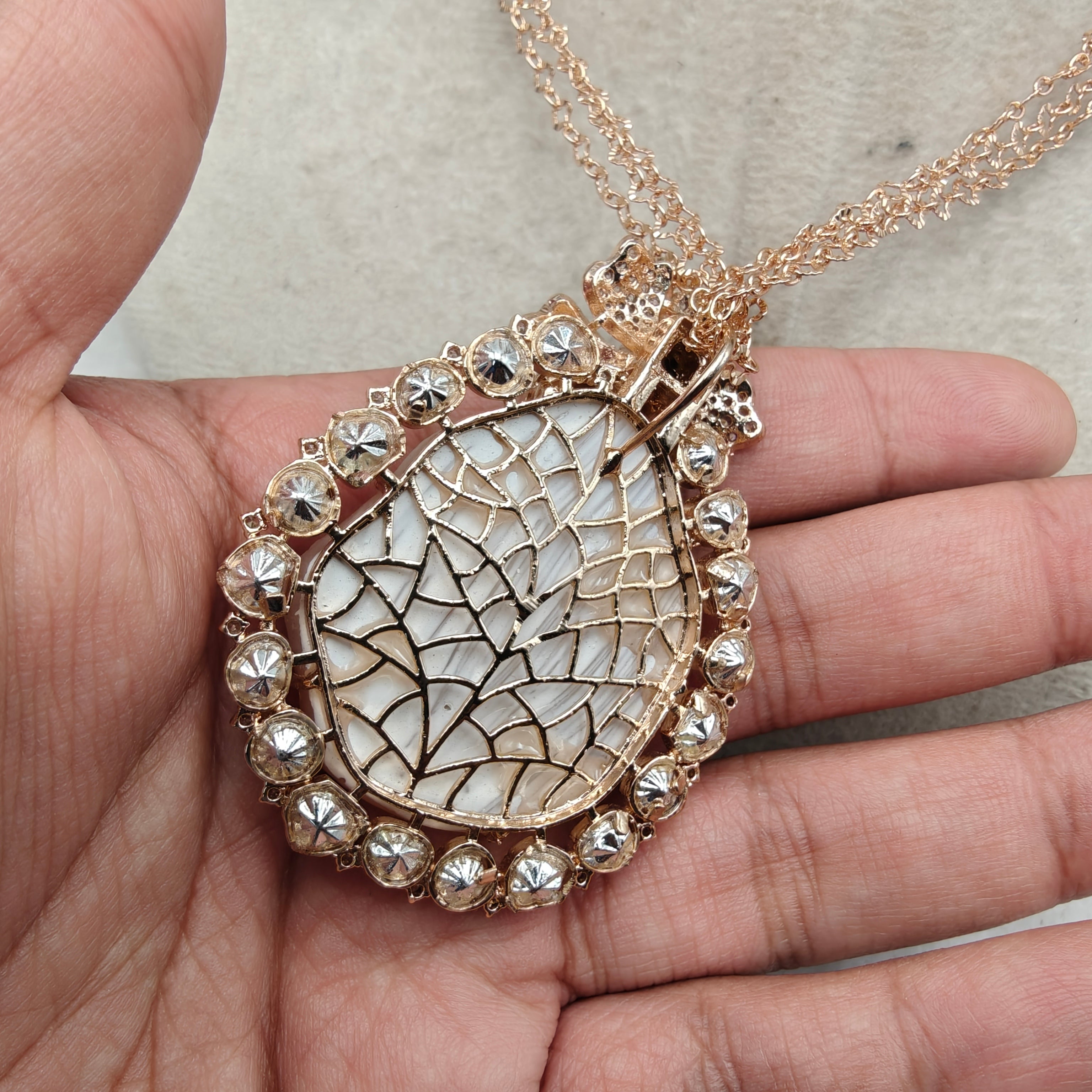 Mother of Pearl Nidah Pendant Set- Clear White