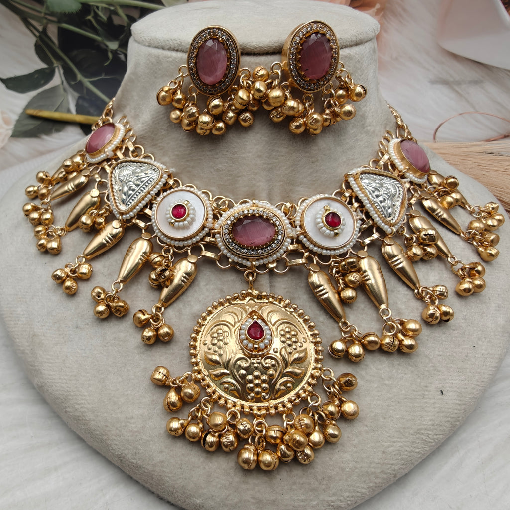 Handcrafted Brass Fusion Fidaya Necklace Set- Pink