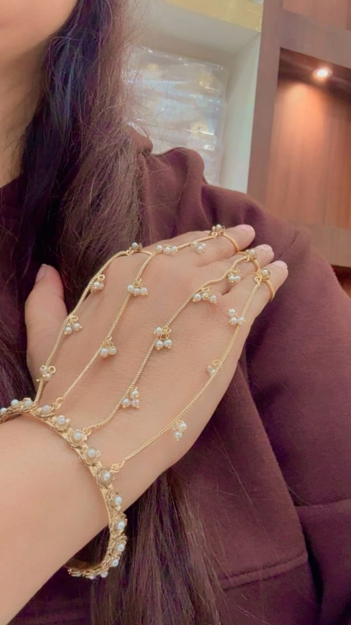 Ayina Pearl Hathphool (Pair)