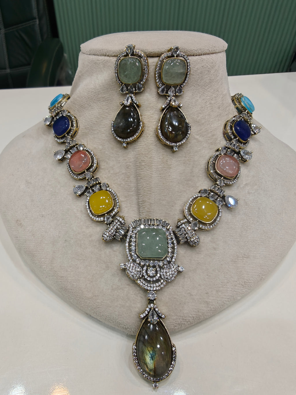 Aasma Sabya Inspired Quartz Doublet Necklace Set- Mint Labrodorite Multi