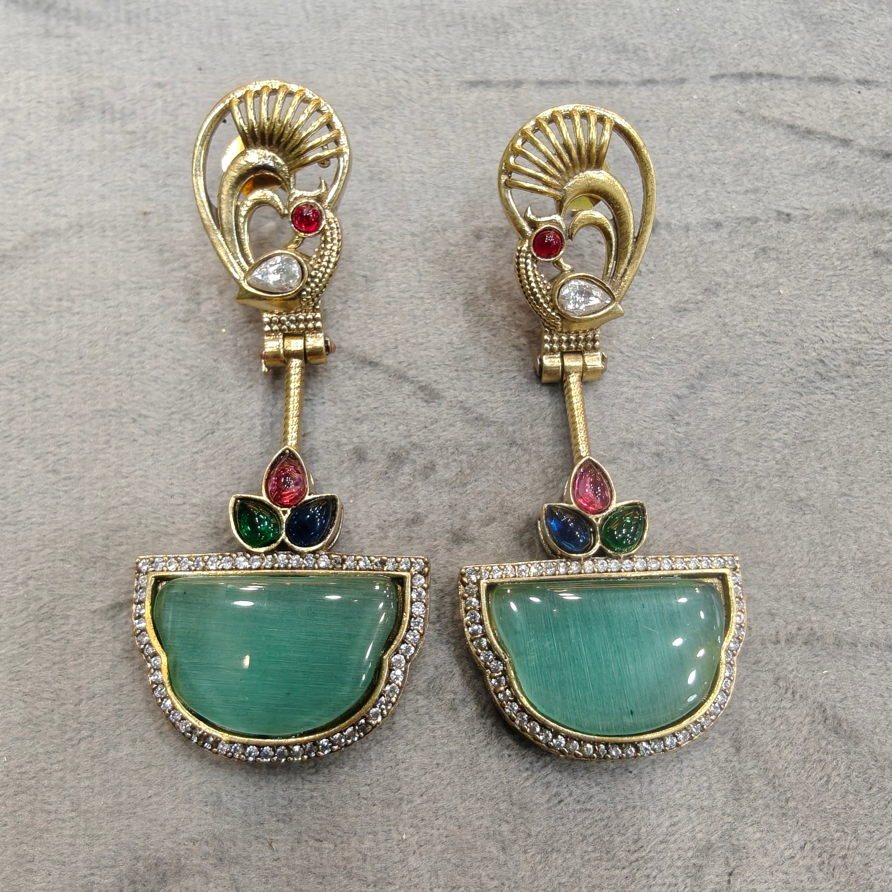 Roma Monalisa Dangler Earrings- Mint