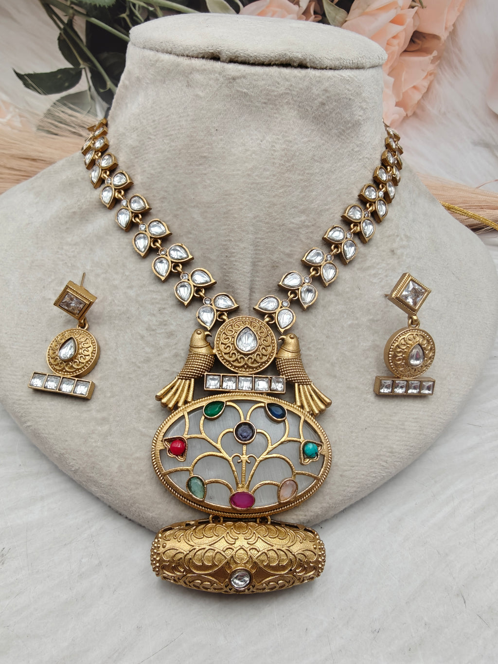 Chidiya Holdali Necklace Set- White