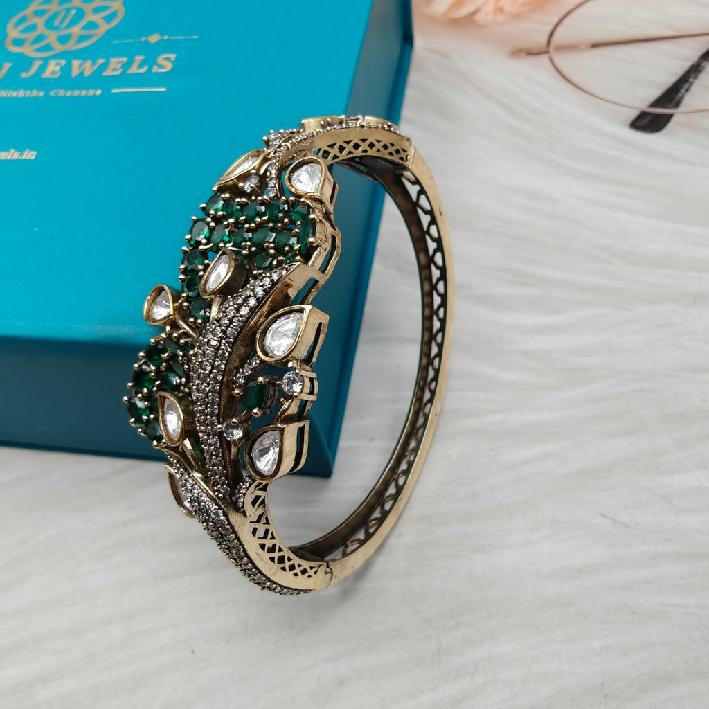 Akriti Pota Stone and Polki Openable Bracelet- Green