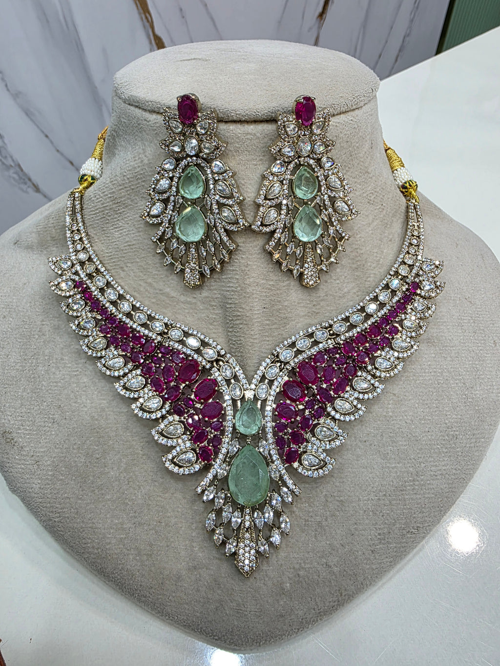 Khidmat Victorian AD Necklace Set- Mint Ruby