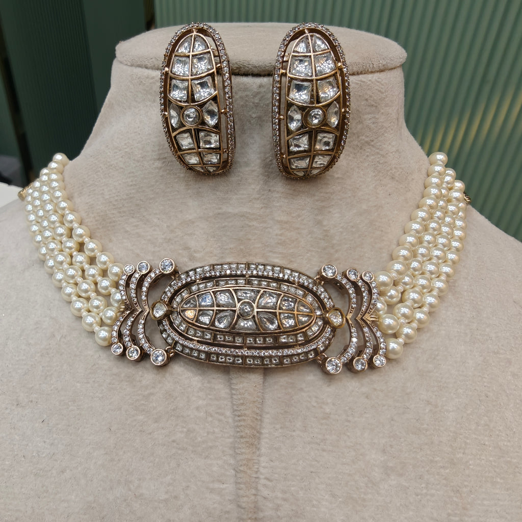 Mandalini Jadau Kundan Pearl Choker Set