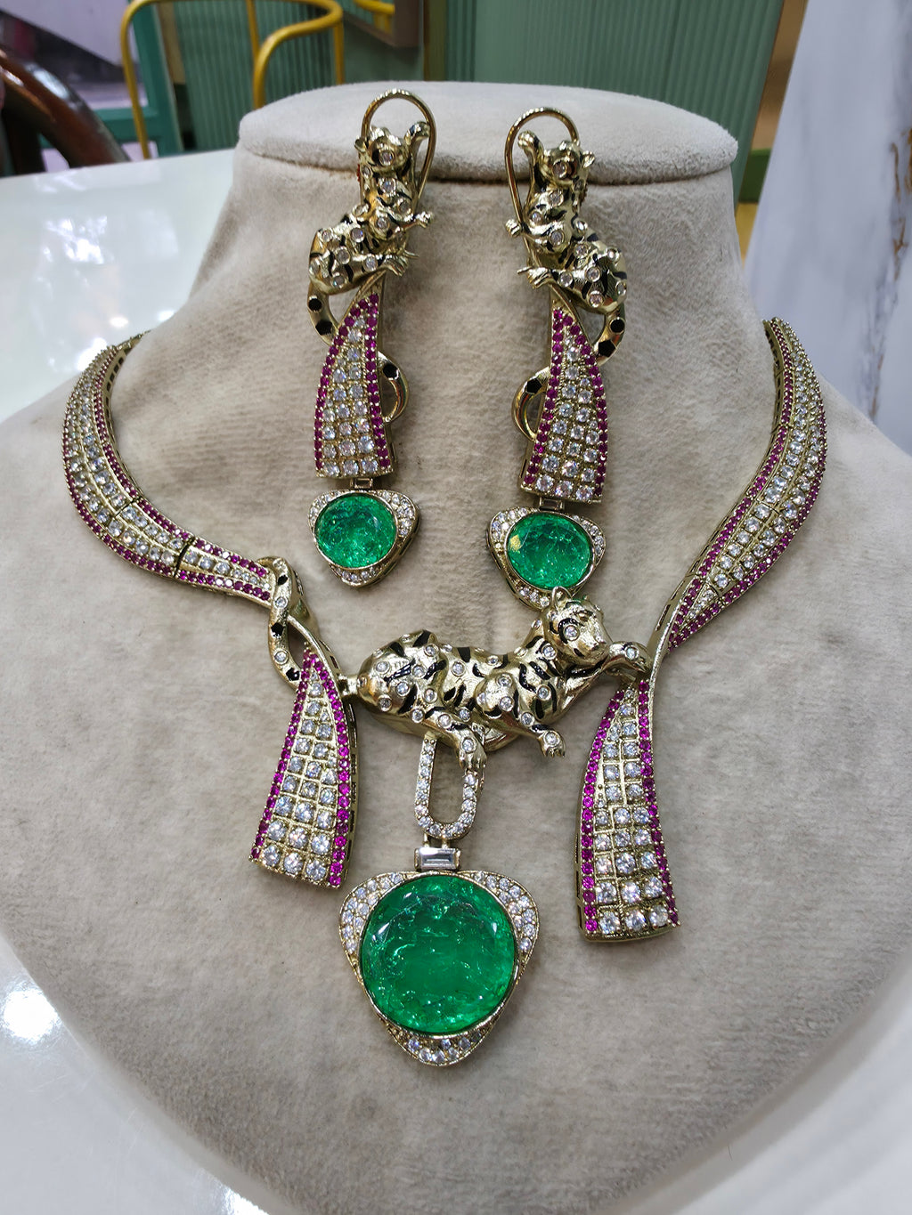 Sama Panther Designer Necklace Set- Mint Ruby Pink