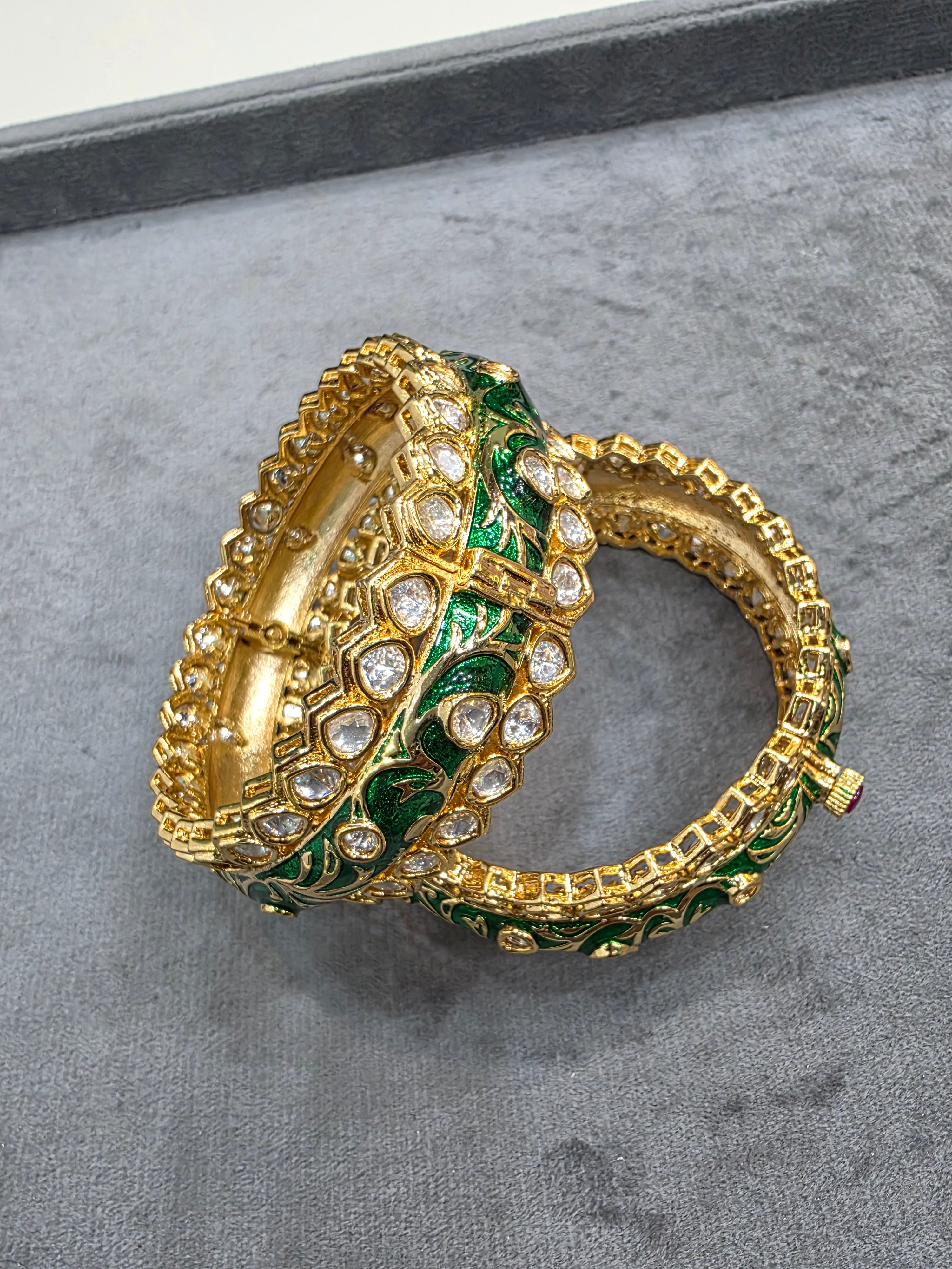 Jaya Enamel Meenakari Kundan Openable Kangan ( Pair)- Green