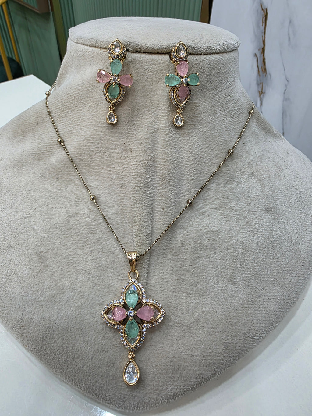 Musafir Russian Doublet Pendant Set- Pink & Mint Green