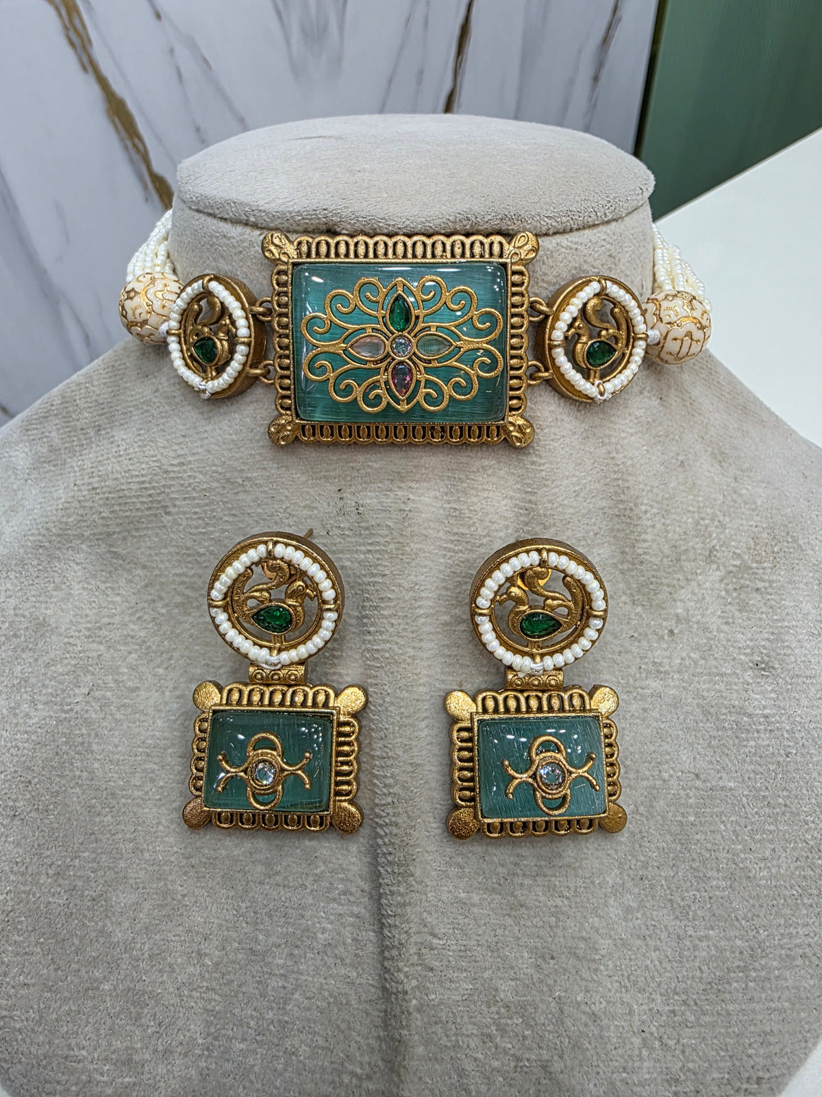 Aditi Holdali Choker Set- Mint