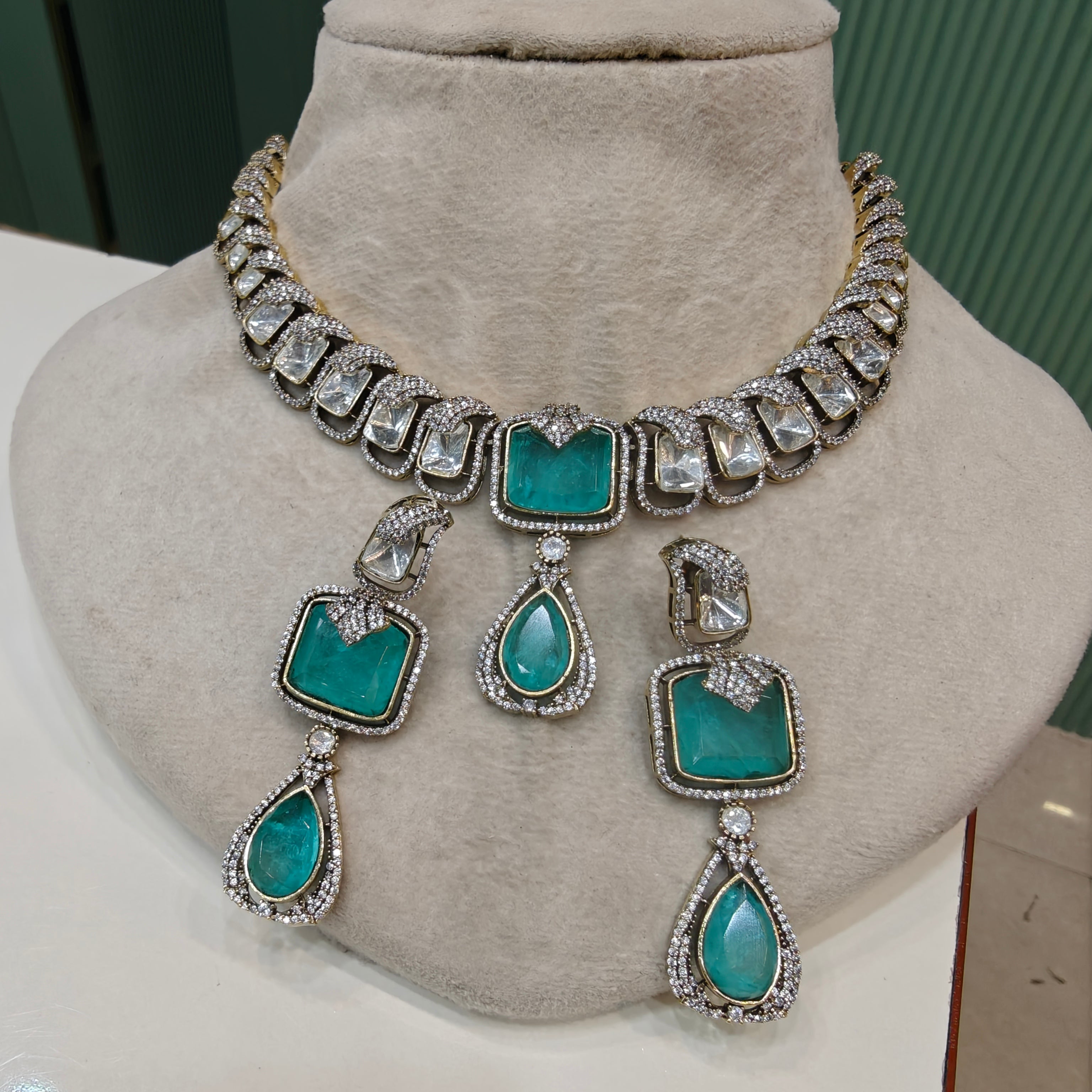 Madhumita Doublet Polki Necklace Set- Sea Green
