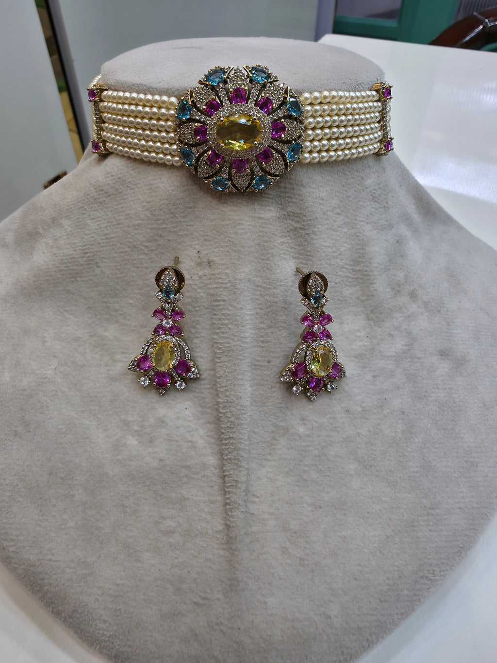 Damini Hazoori Doublet Choker Necklace Set- Multi
