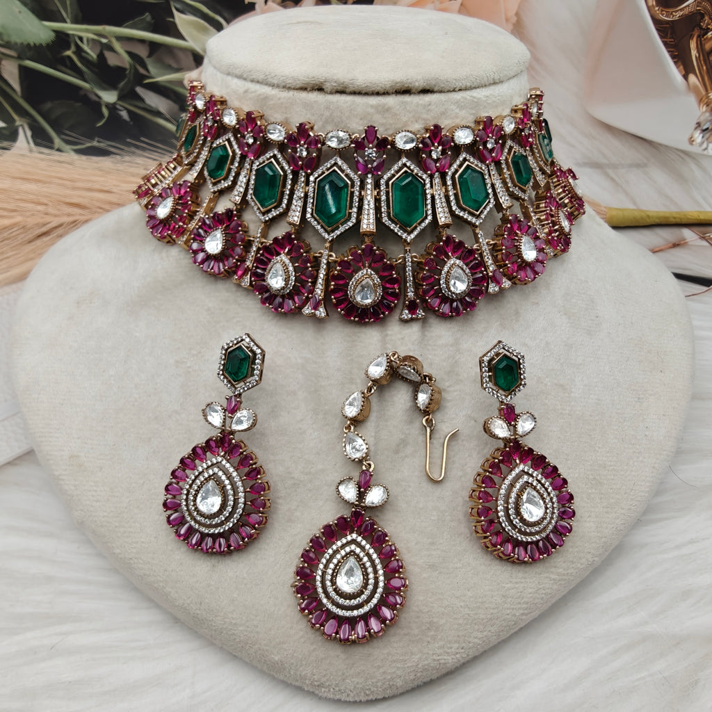 Heartstealer Luxury Choker Necklace Set - Ruby Green