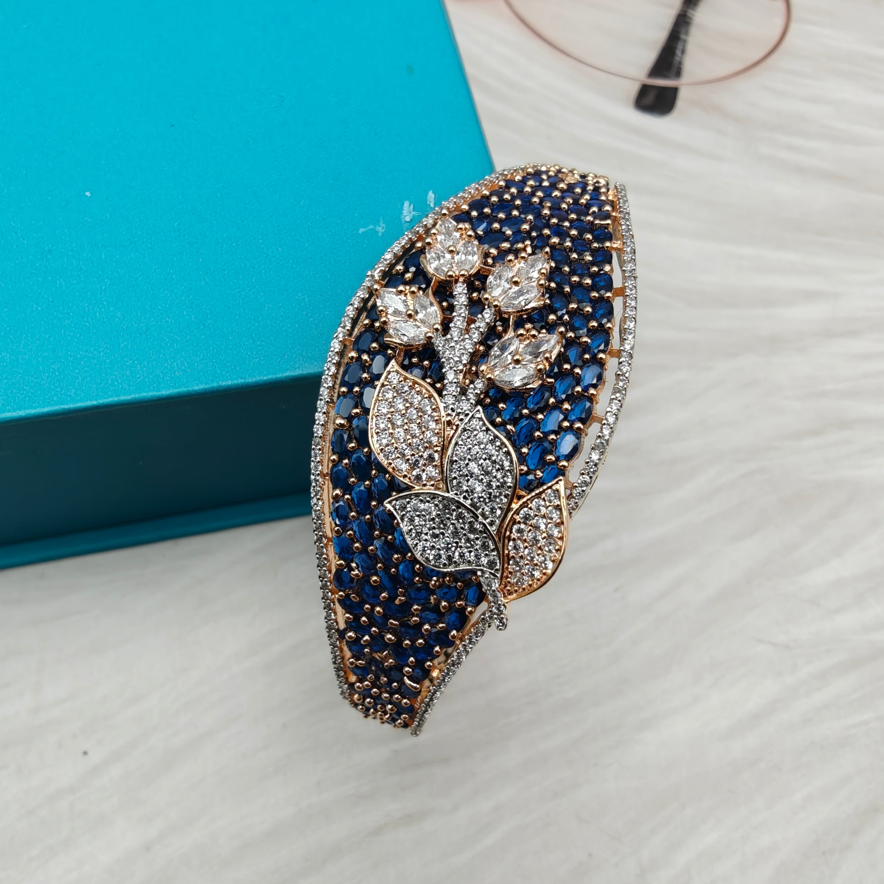 Vixita Premium Openable Bracelets (Carat Plating)- Blue