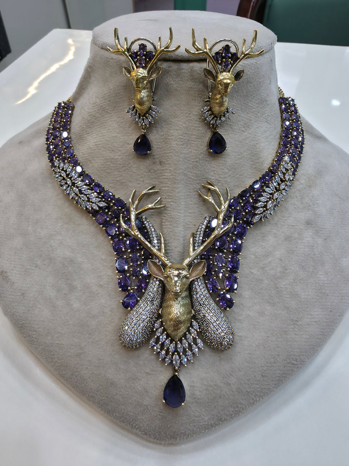 Reindeer Vantara Necklace Set- Purple