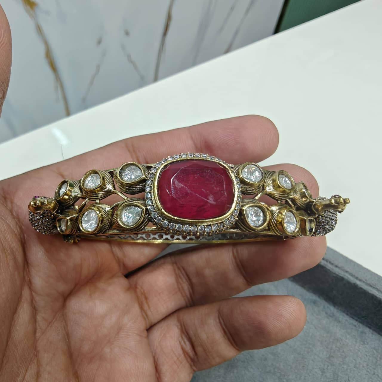 Kalapi Doublet Openable Bracelet- Ruby Red