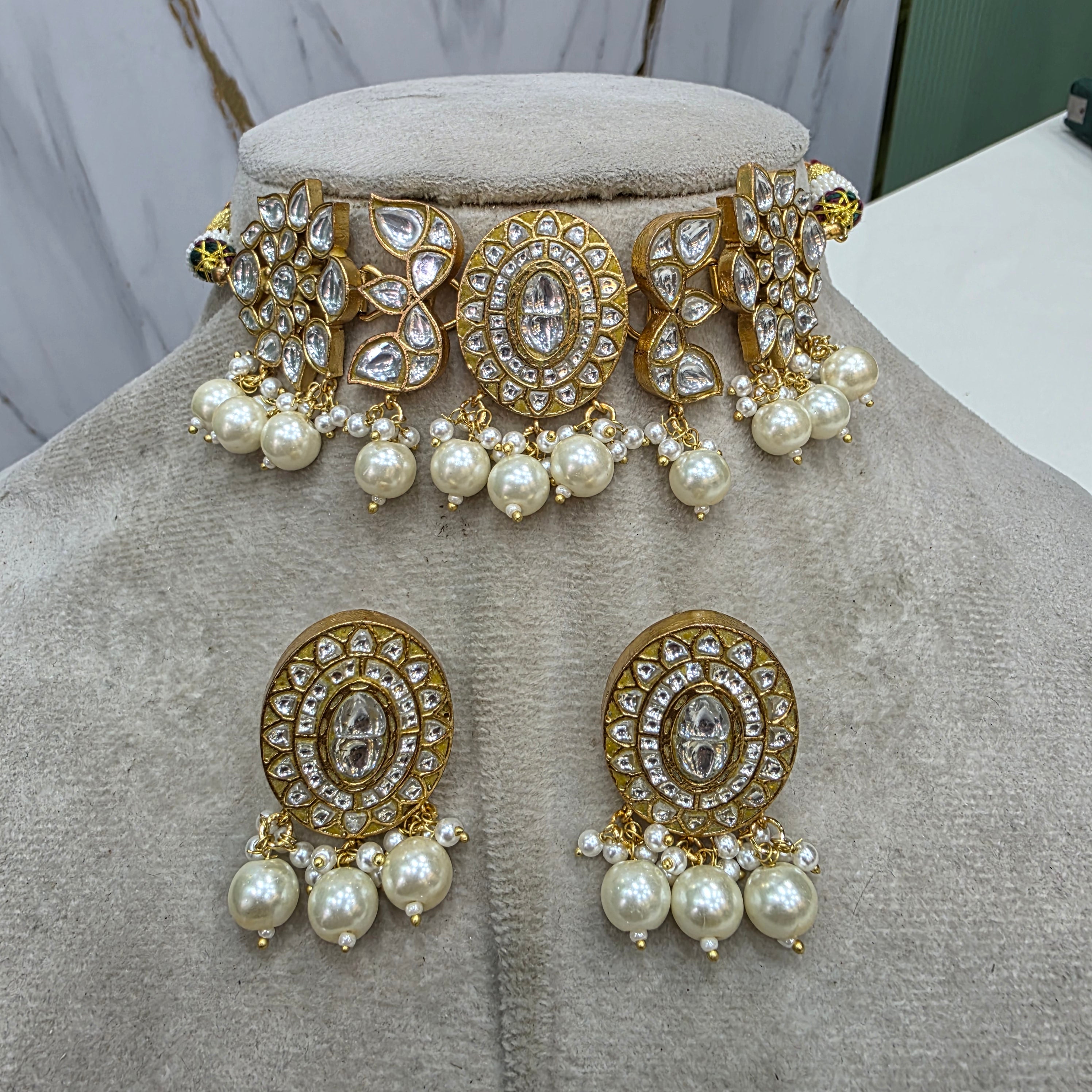 Aparna Jadau Kundan Heritage Choker Set- Neutral White