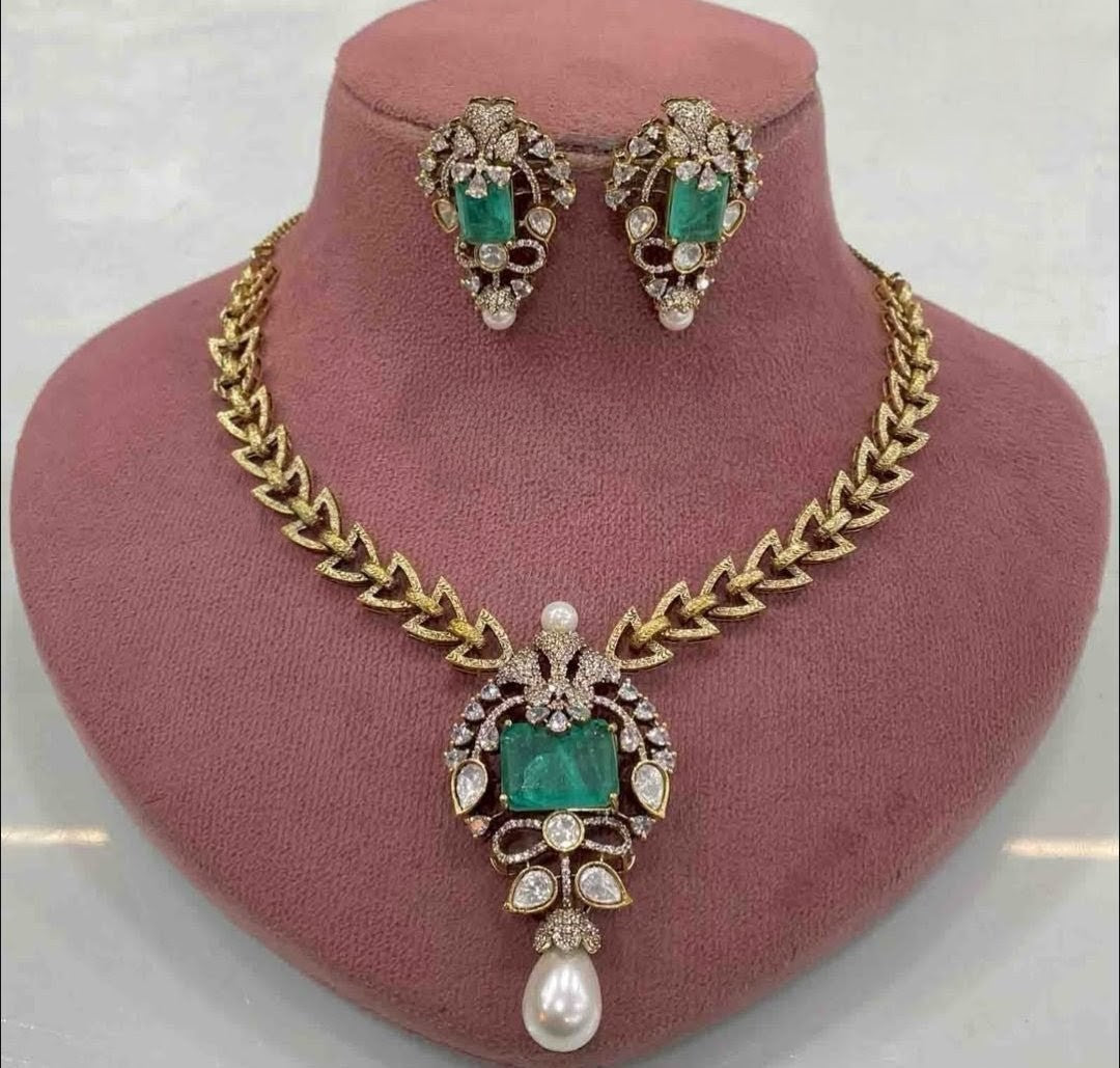 Gulnaar Doublet Necklace Set- Aqua Green